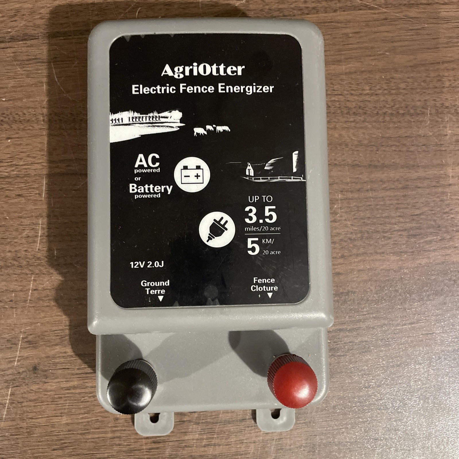 DEAL AgriOtter 2-in-1 Electric Fence Energizer Charger Plug-in& 12V Battery SEE!