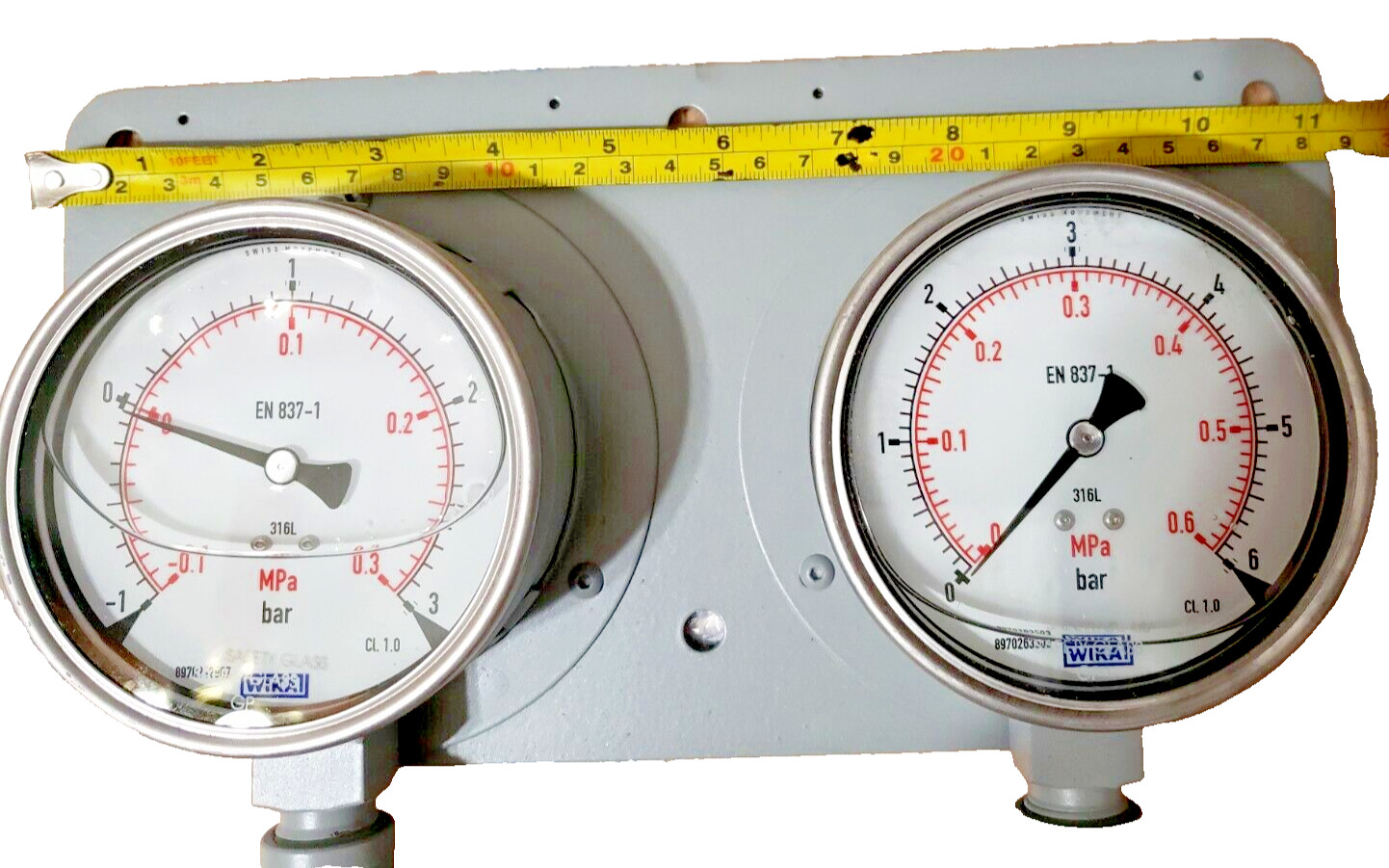 WIKA EN 837-1 / EN8371 Pressure Dual Gauge 0-0.3 MPa 0-3 Bar, 0-0.6 MPa 0-6 Bar
