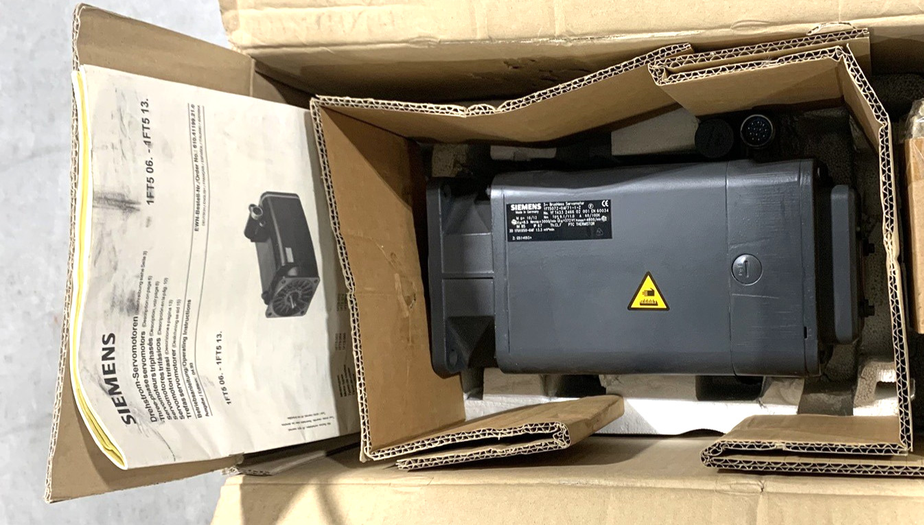 Siemens Simatics Simotion Servo Motor 1FT5072-0AF71-1-Z 600V 3000RPM *NEW*