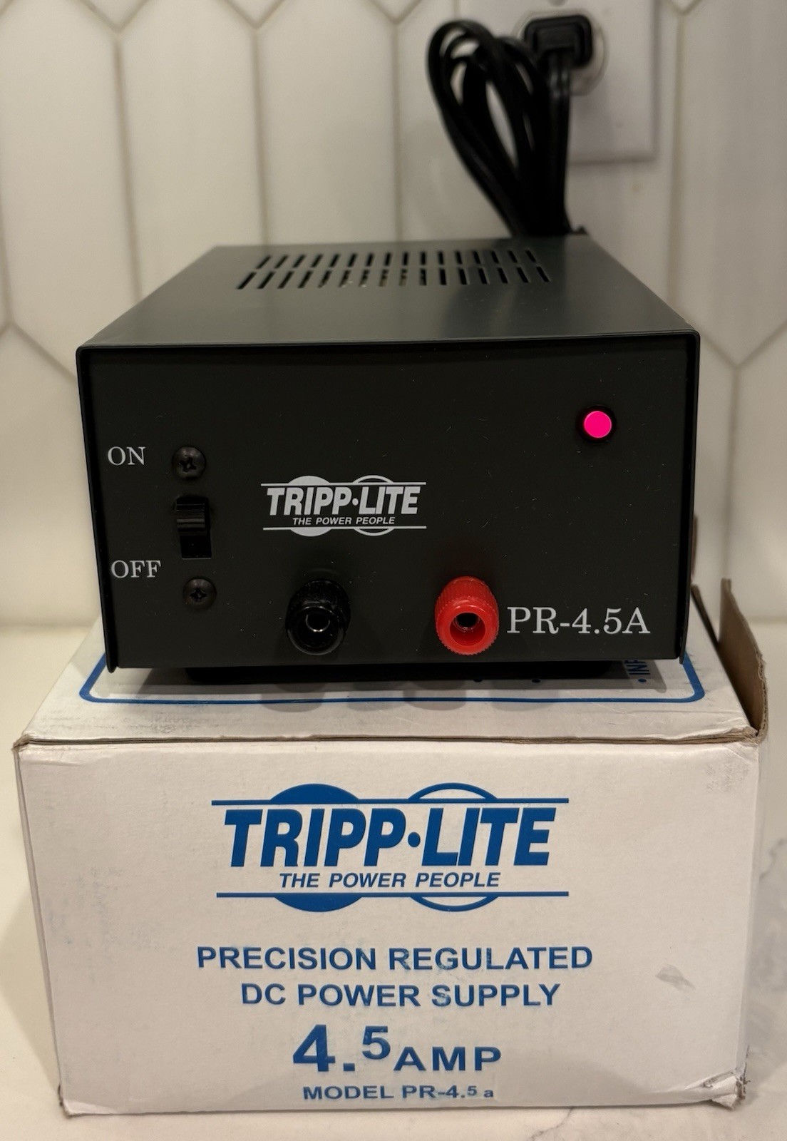 Tripp-Lite PR4.5A Precision Regulated 4.5-Amp DC Power Supply New Open Box