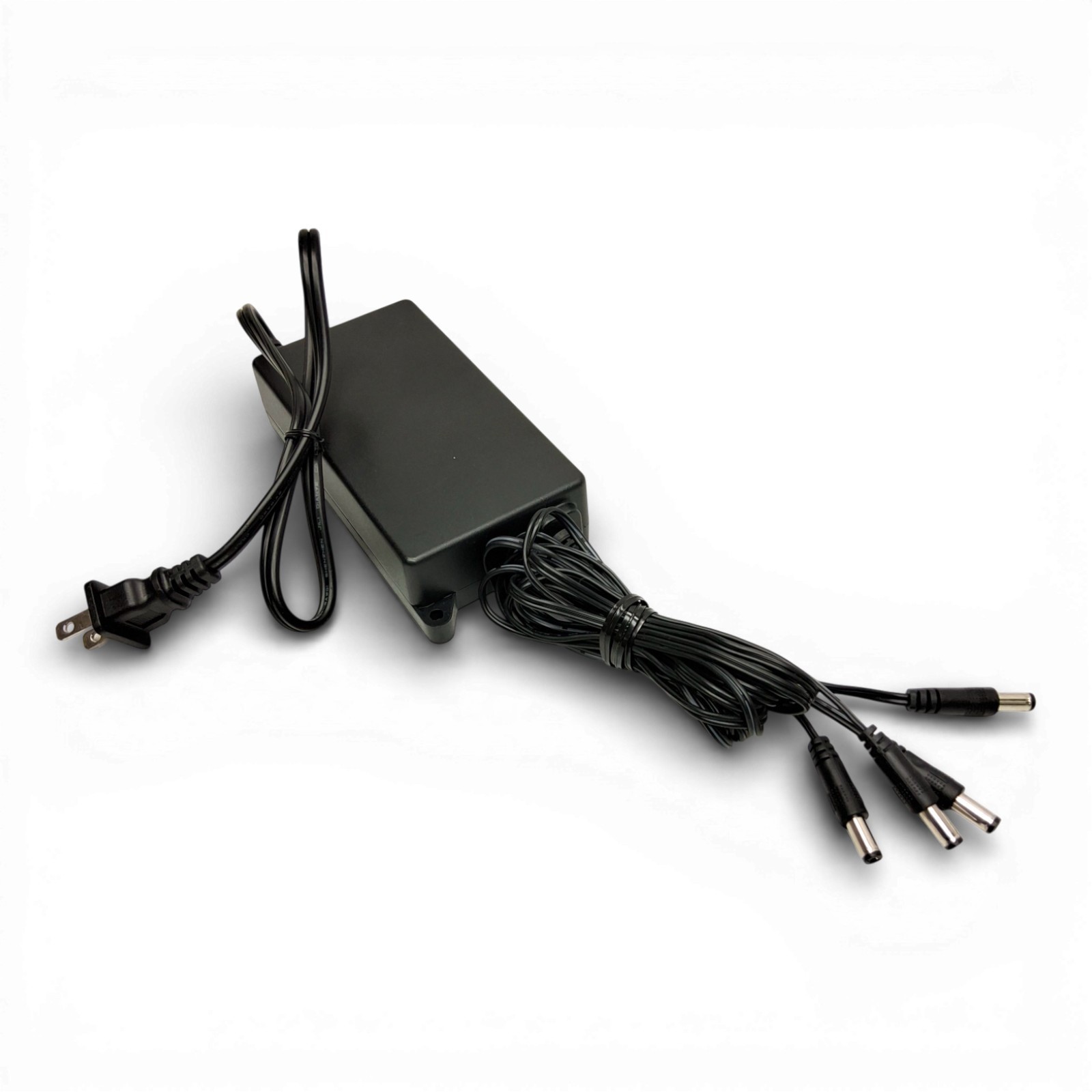 4 Way Splitter Switching Power Supply EUHA+12120-070D 12V 0.7 A