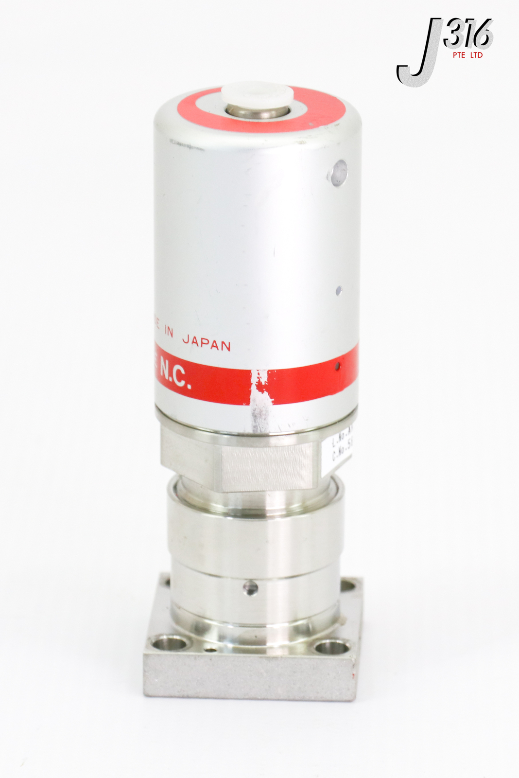 L3847 (LOT OF 100) FUJIKIN DIAPHRAGM VALVE, TYPE N.C., O.P. 0.5~0.6MPA 565602
