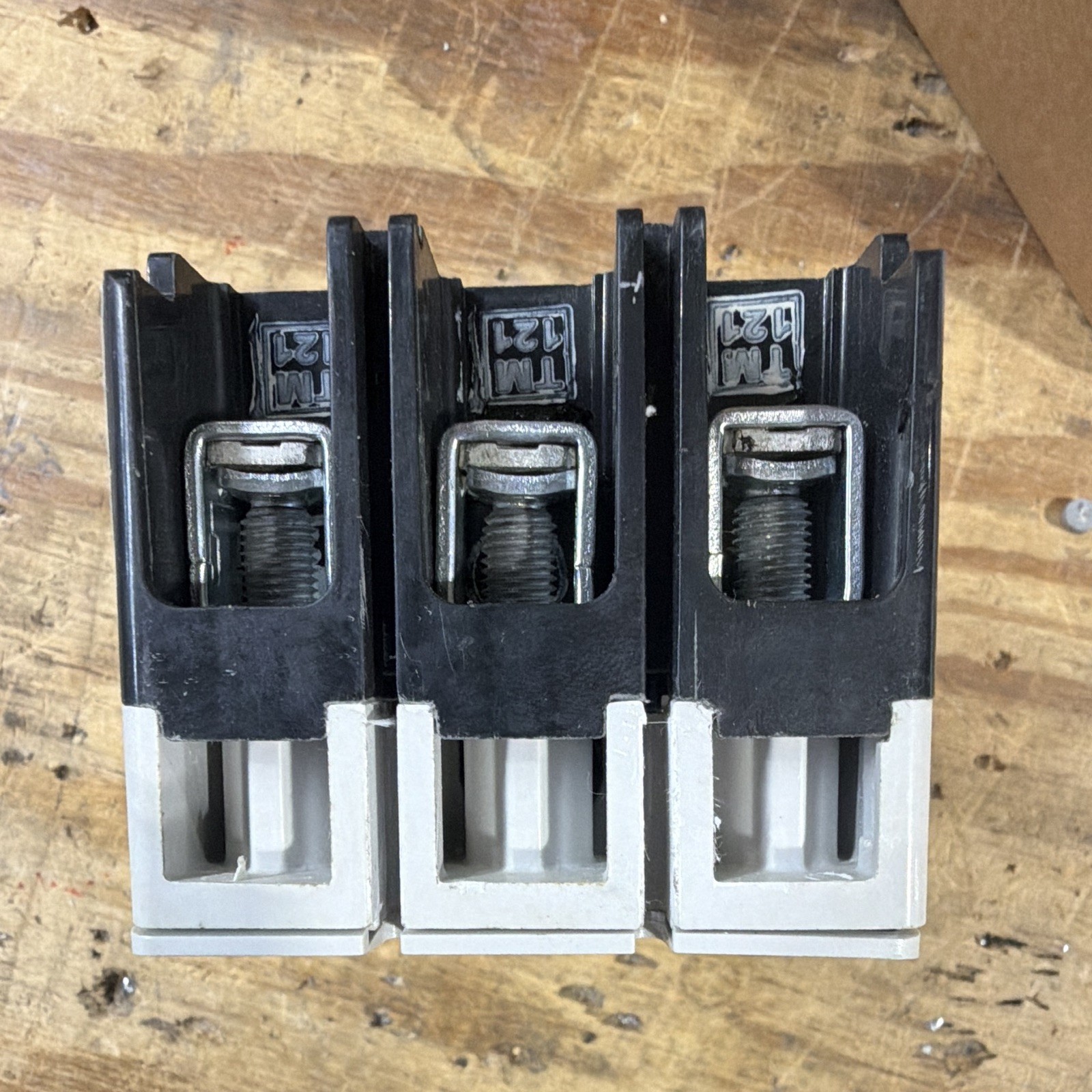 Eaton Power Defense PDG13G0030TFFJ Molded Case Breaker 3P 30A 480V