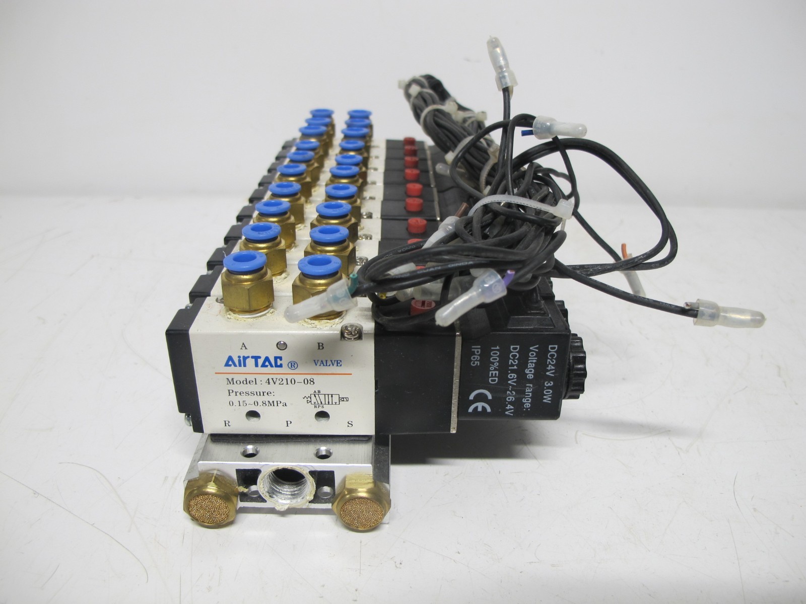 Lot of 10 AirTAC 4V210-08 Valve Solenoid Manifold Body 0.15 0.8 MPa 4V21008 24 V