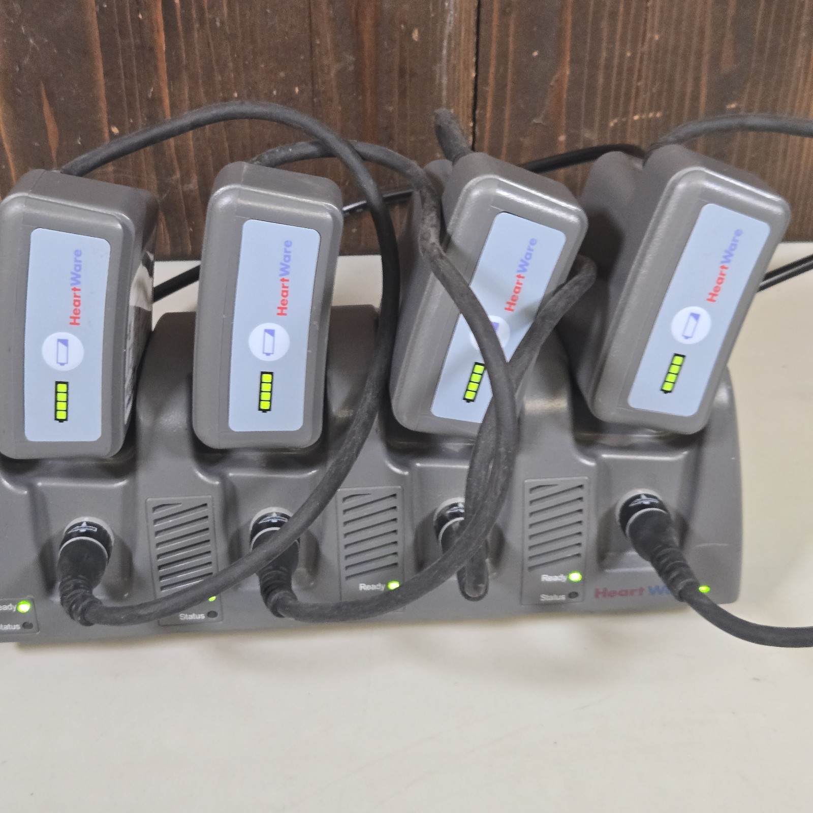 HeartWare Battery Charger 1600 With 4 Heartware 1650 Batteries Tested Power On