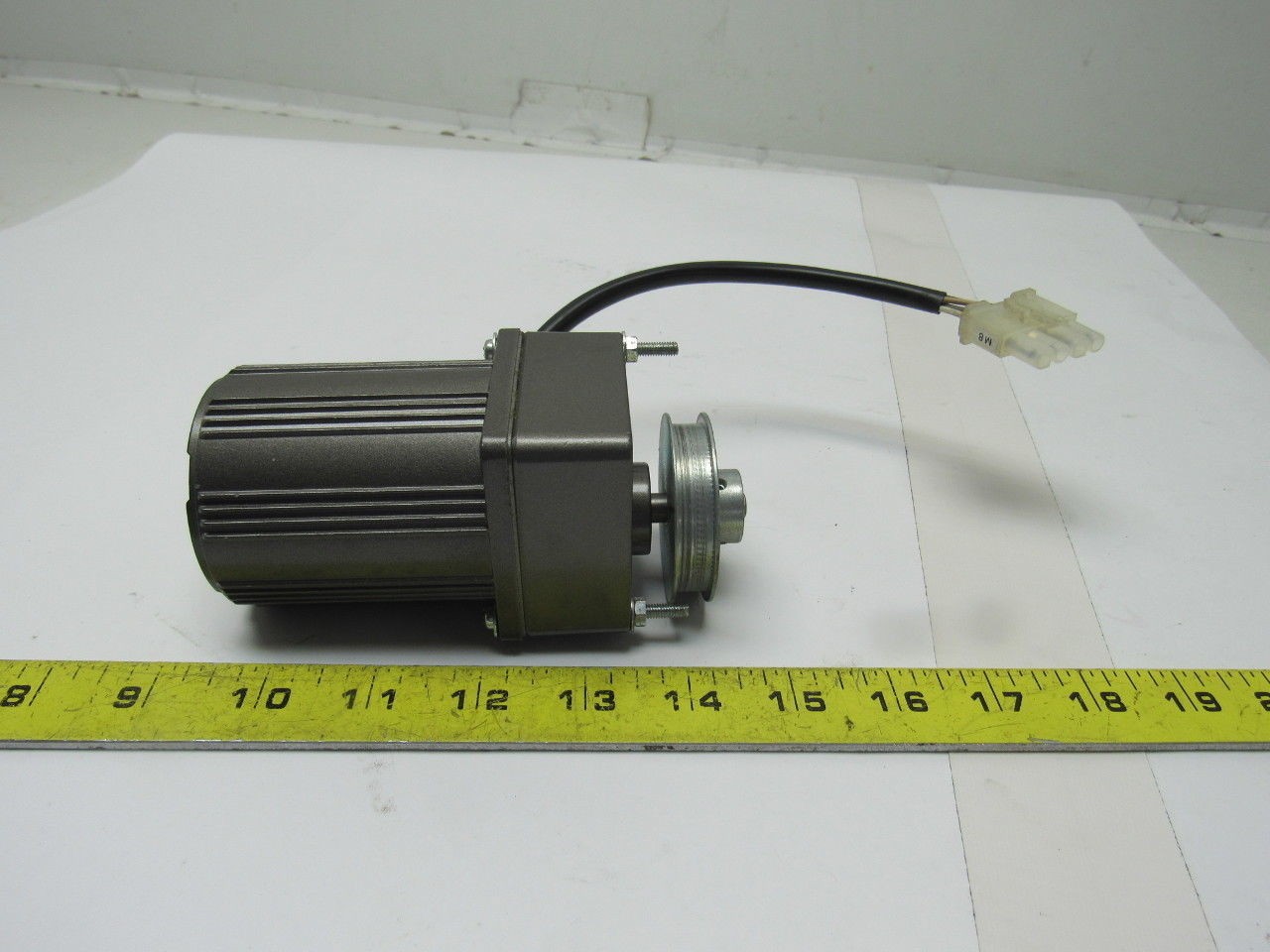 Panasonic M6GA18B_M61A6G4Y 200V 0.7 -¦F 4P 6W Continuous Operation Gear Motor