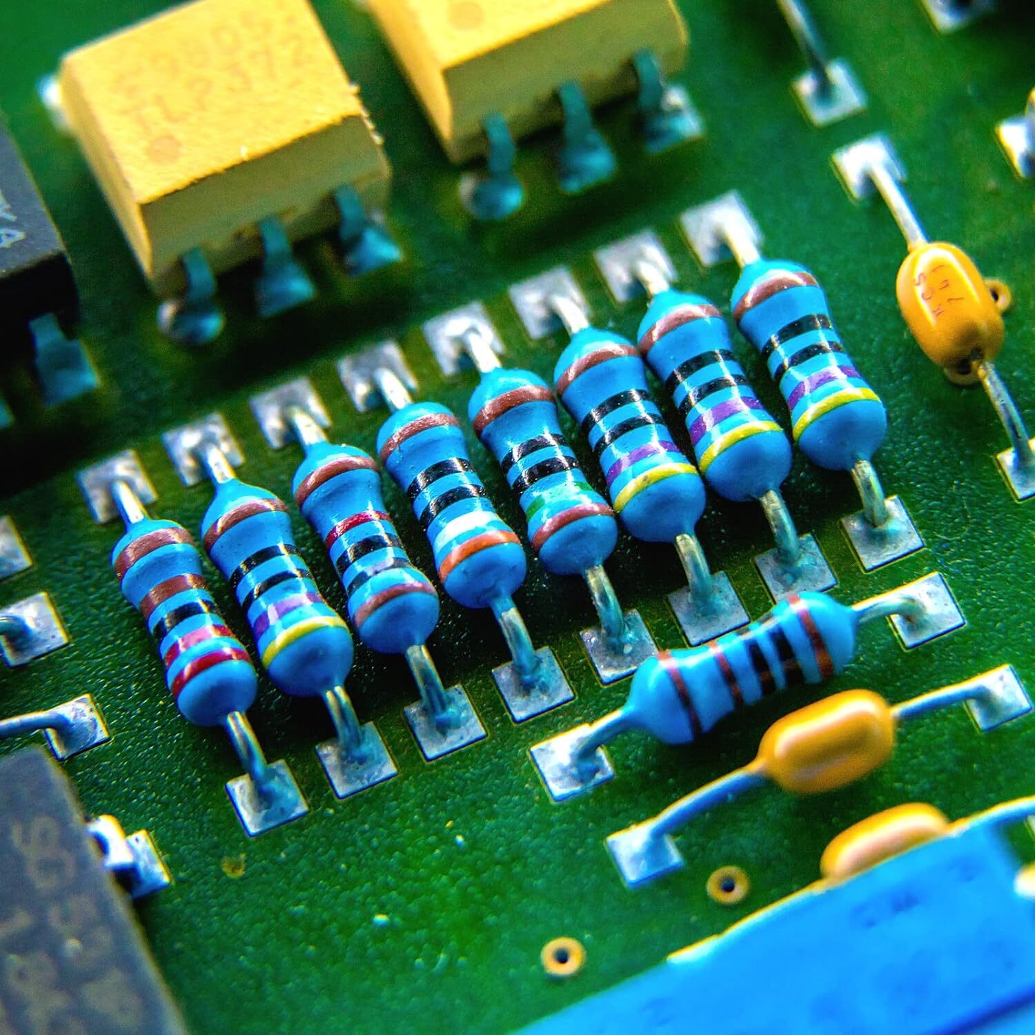25 Values 1/2W Resistor Kit from 1 Ohm to 1M Ohm 1/2 Watt 1% Metal Film Resistor