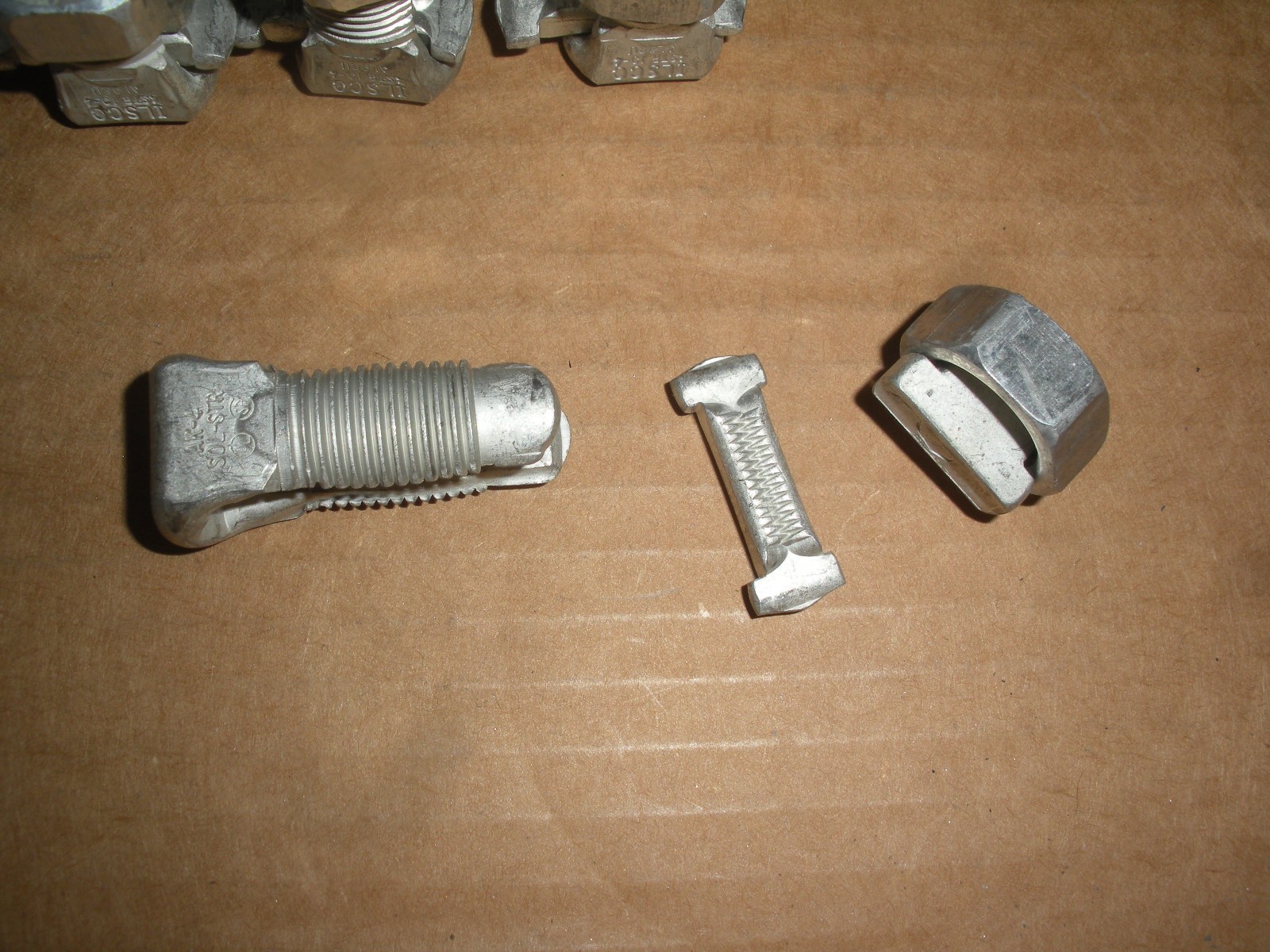 Ilsco AK4 aluminum split bolt connector 4/4 lot of 10pcs CU/AL 8 lots available