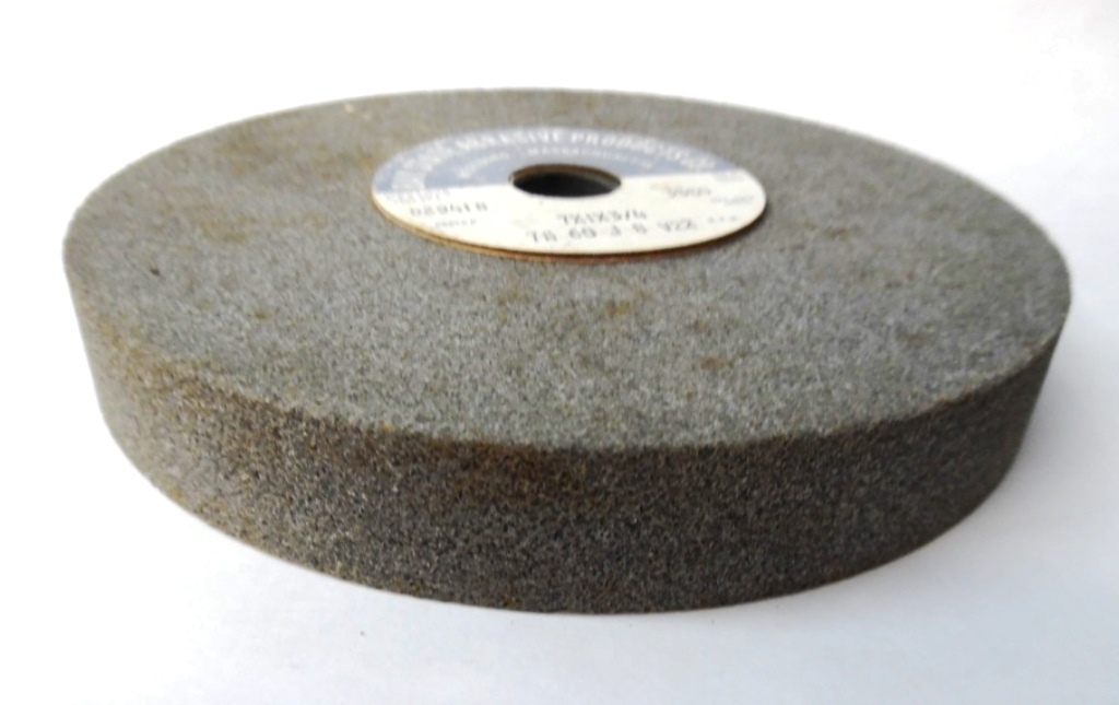 BAY STATE GRINDING WHEEL 7A 60 J 8 V22, 7A60J8V22, 7″ X 1″ X 3/4″