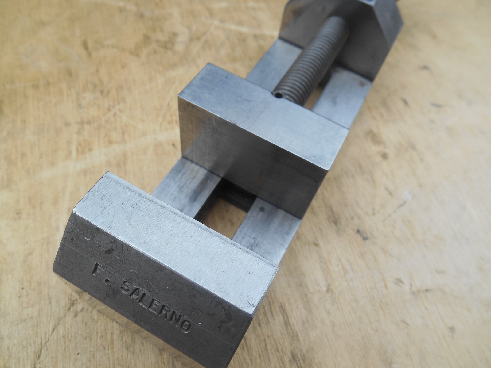 Machinist vise 1 15/16″ jaws, 6 1/4″OAL, 1 7/8″H