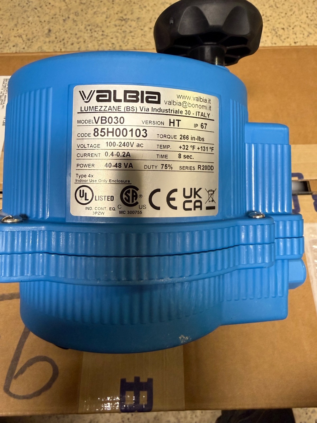 VALBIA VB030 . -85H00103. Made in Italy. 100-240 VOLTS
