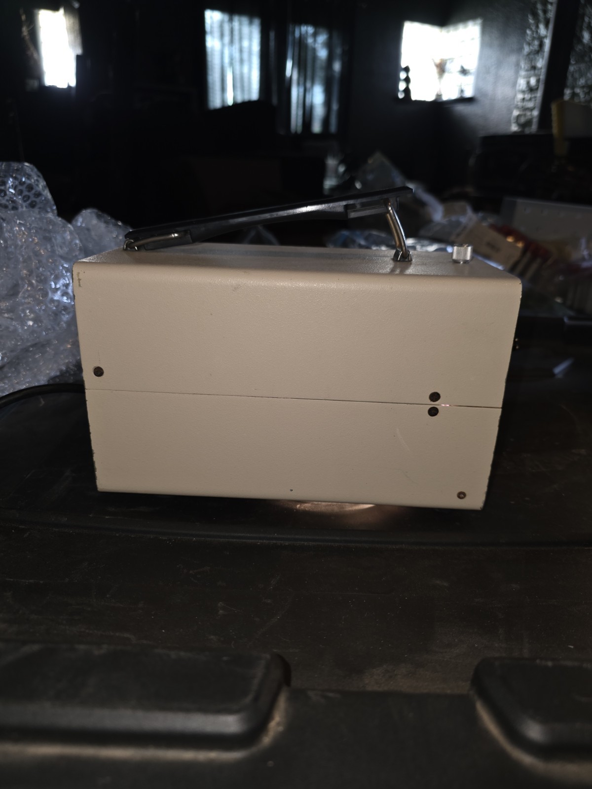 Quality Aspirators FO-150 Quartz Halogen Fiber Optic Light Source Unit, Beige