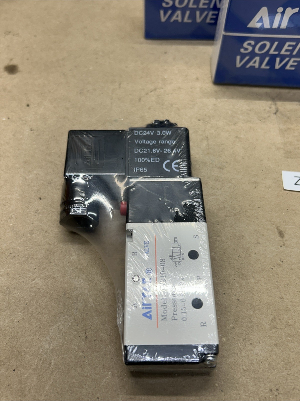 (2) New AIRTAC 4V210-08& (1) 06 Solenoid Valves 0.15-0.8MPa 3 NIB + Warranty