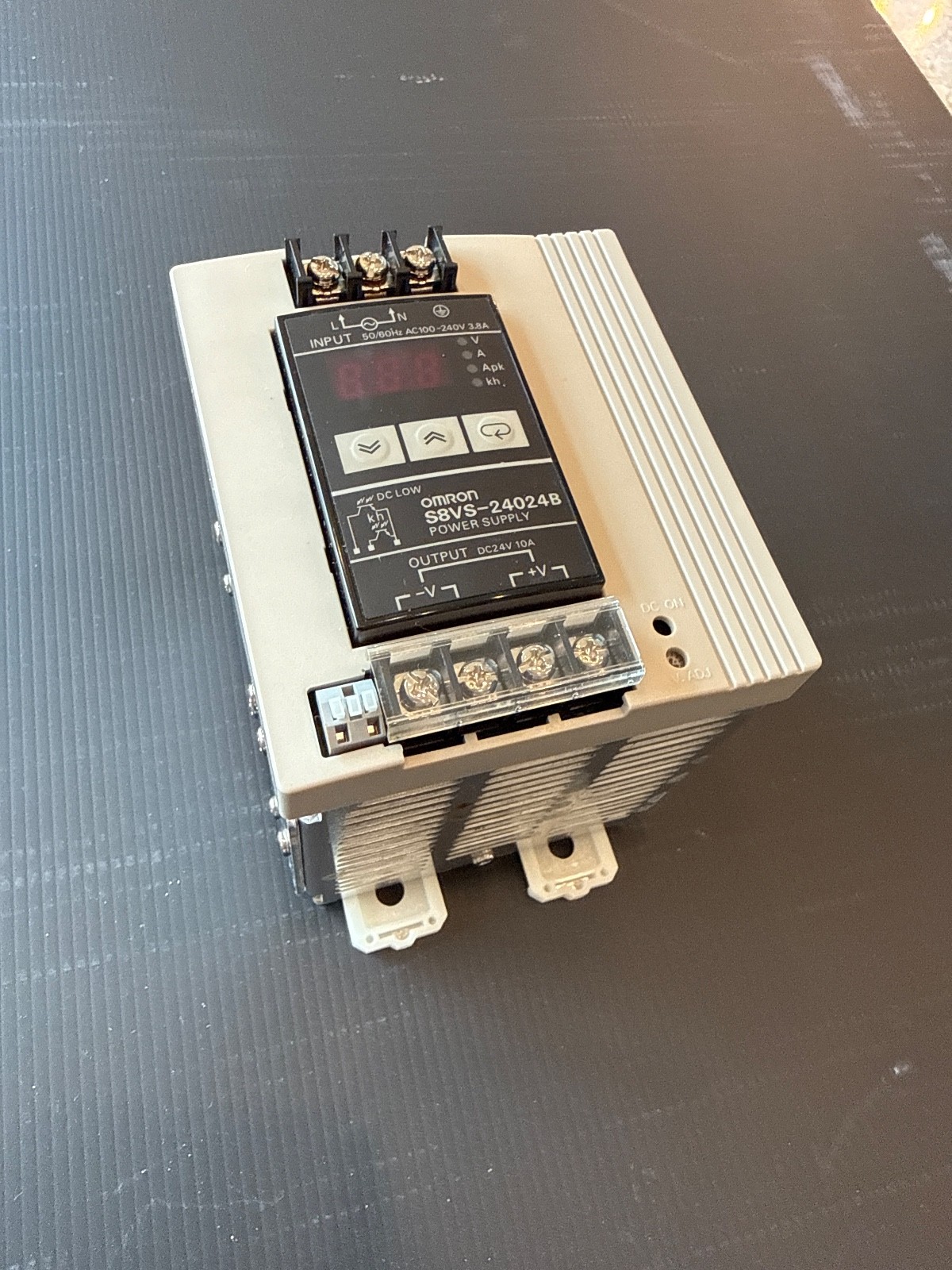 Omron S8VS-24024B/ ED2 Power Supply 24VDC 10A Free Shipping