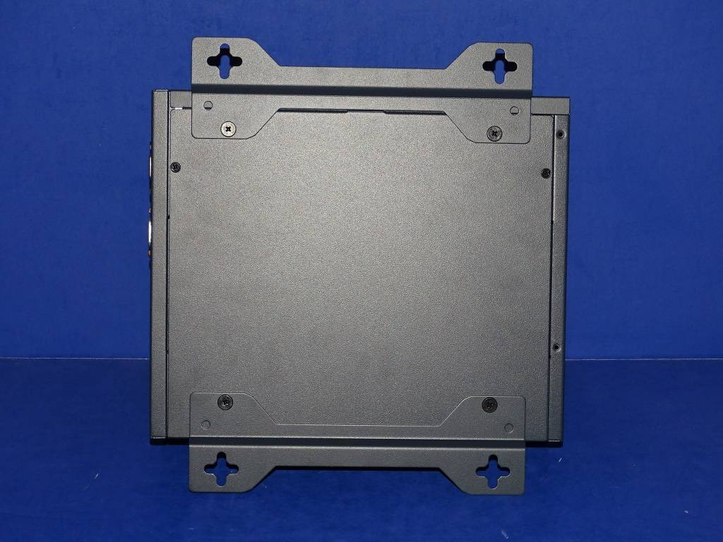NEW IN ORIGINAL BOX ADVANTECH MIC-7700 / MIC7700Q2101-T Desktop Compact Fanless