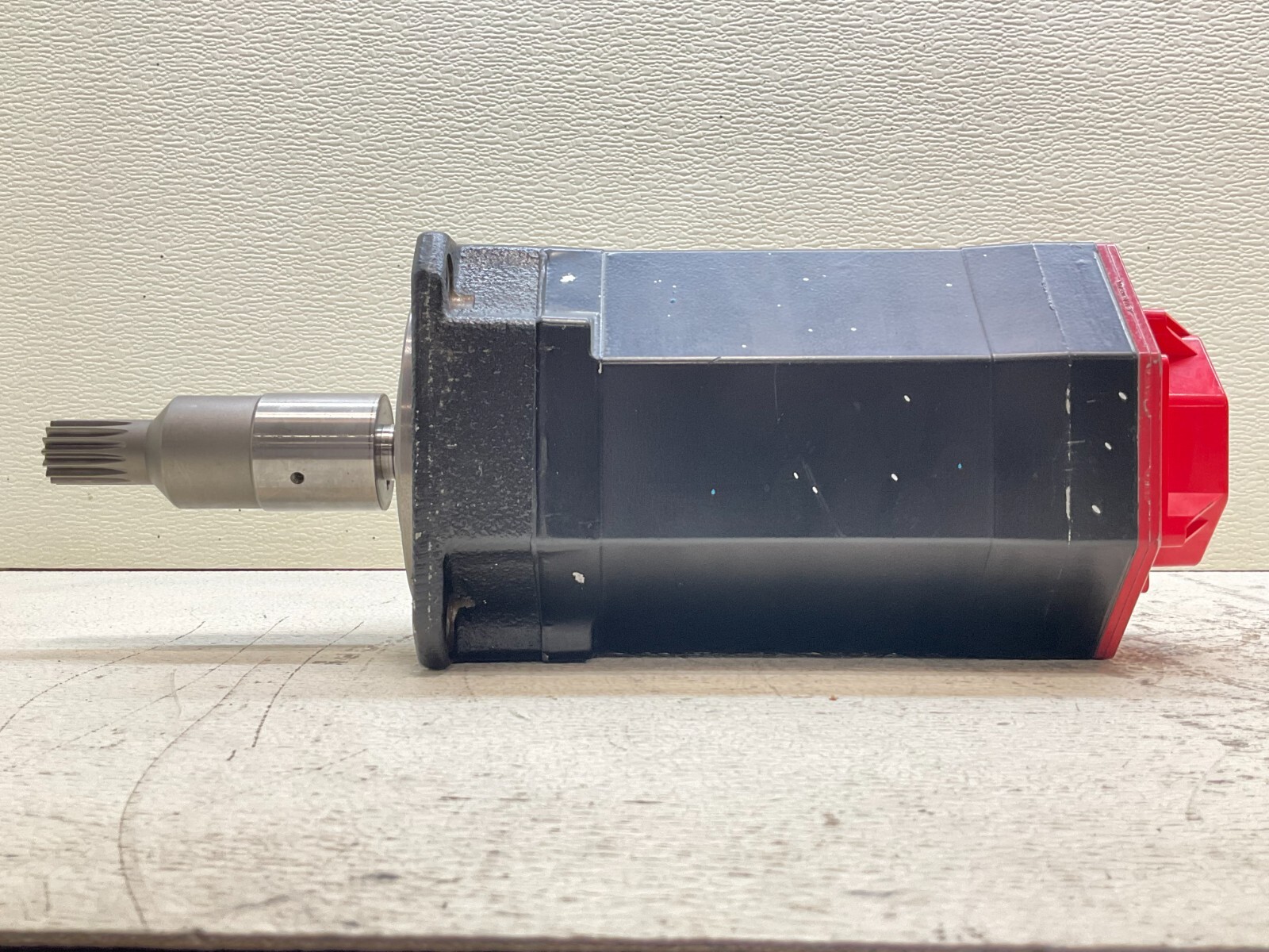 Fanuc A06B-0227-B705 aiF 8/3000 AC Servo Motor 182 V 1.6 kW A06B0227B705 A06B