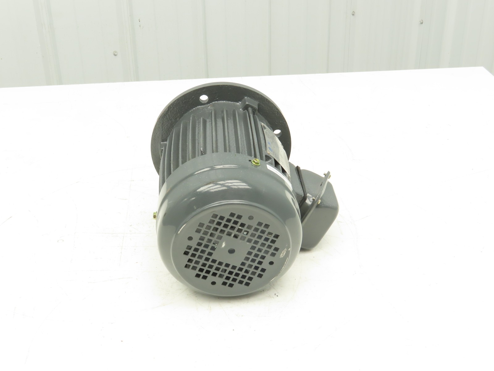 Qin Wei Electric MCV280-4 AC Motor 1Hp 1680rpm 240/480V 3PH IEC80