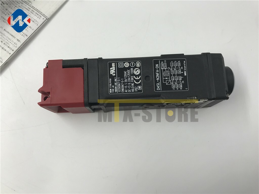 1PC New IN Box Omron D4SL-N2NFA-DN Safety Door Switch #G
