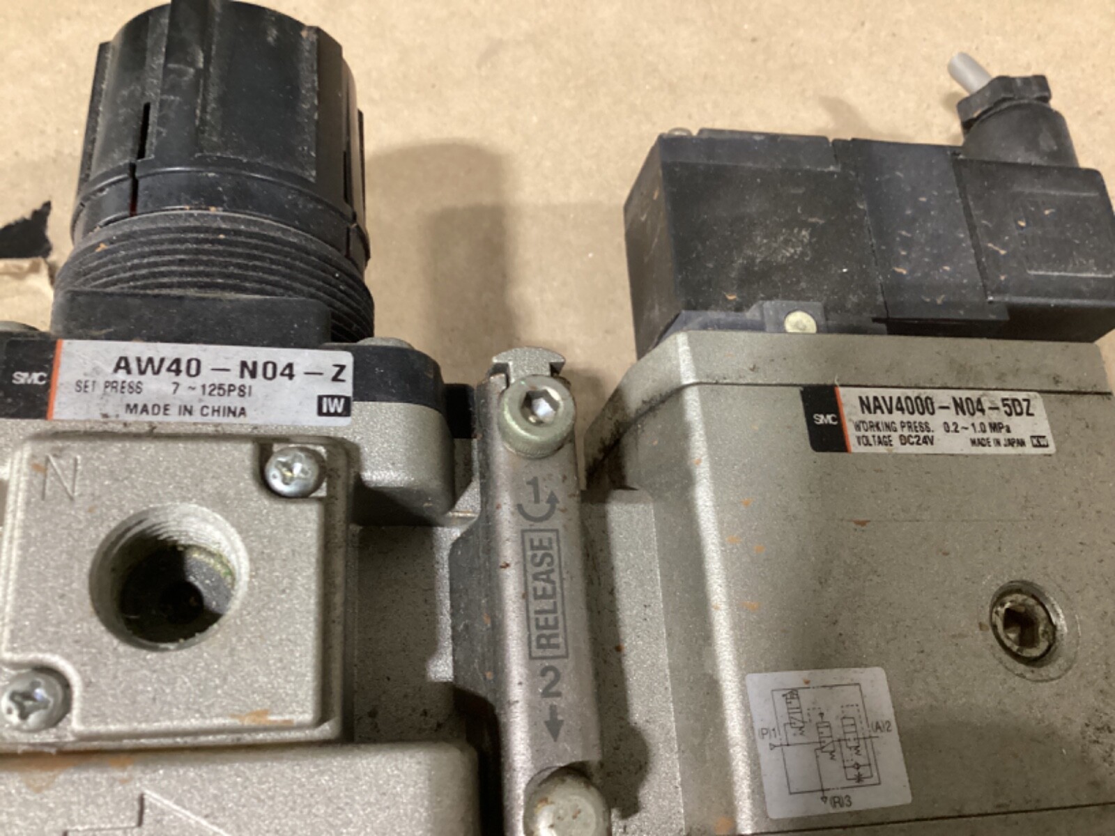 SMC AV4000-N04-Z REGULATOR MANIFOLD NAV4000-N04-5DZ #103F15FML