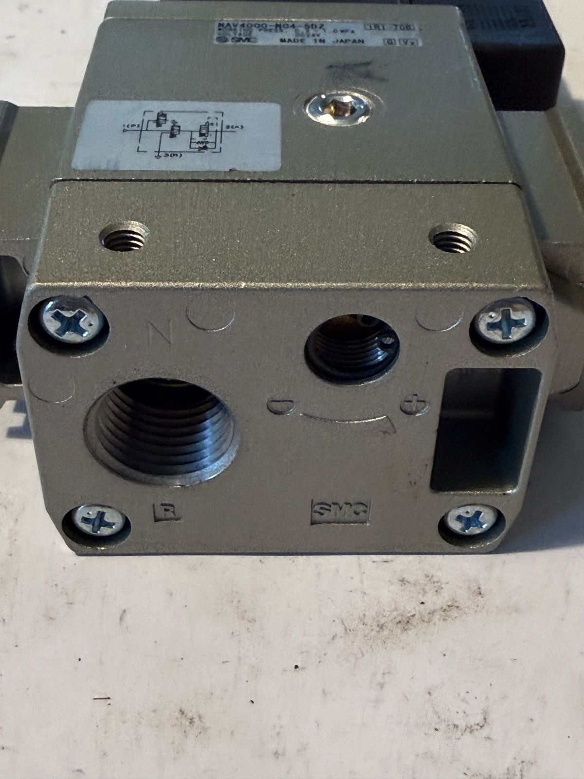 SMC NAV4000-N04-5DZ Solenoid Valve – New Old Stock