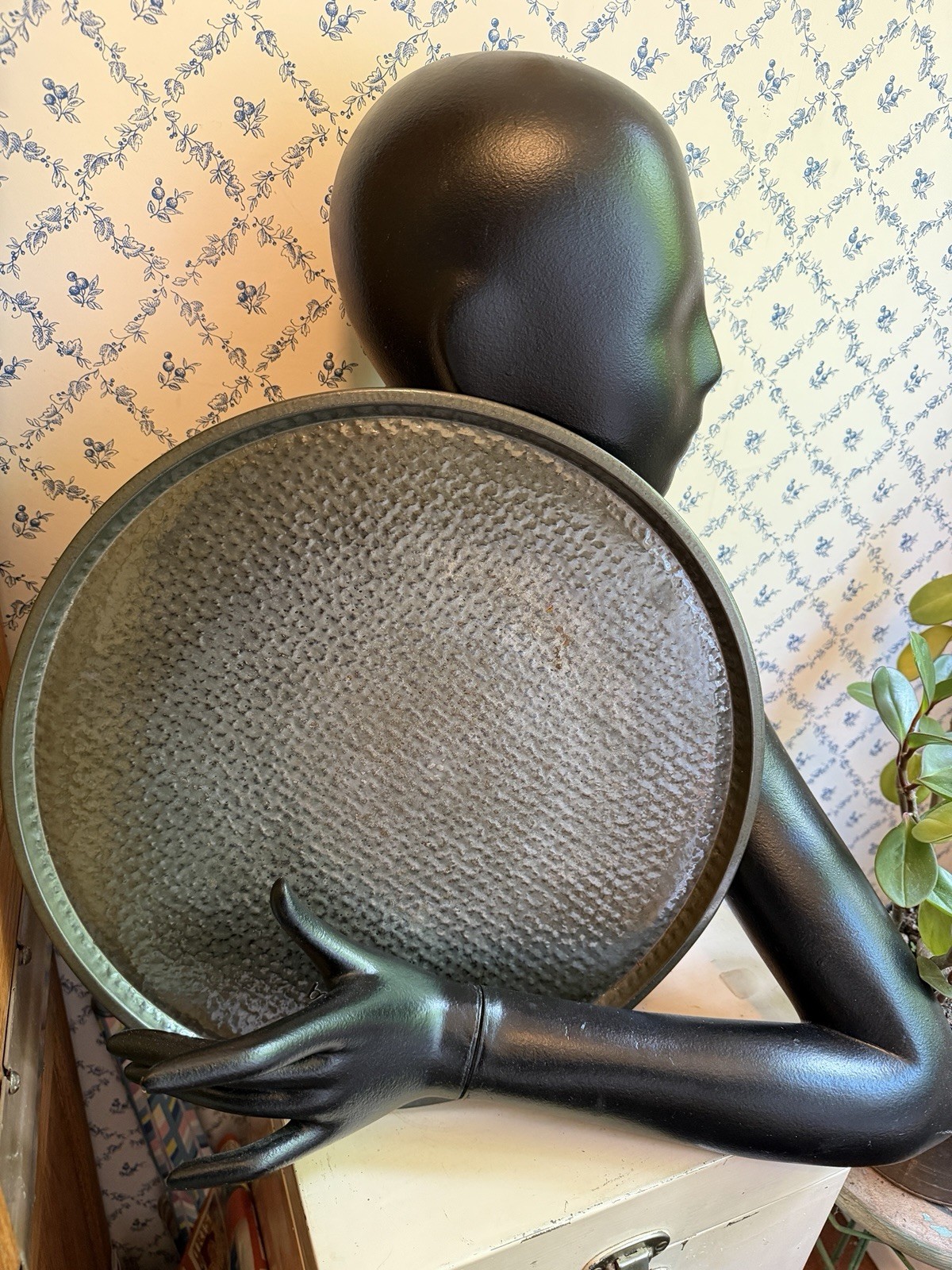 Bake King Vintage Round Pizza Baking Pan No 16 Textured Steel