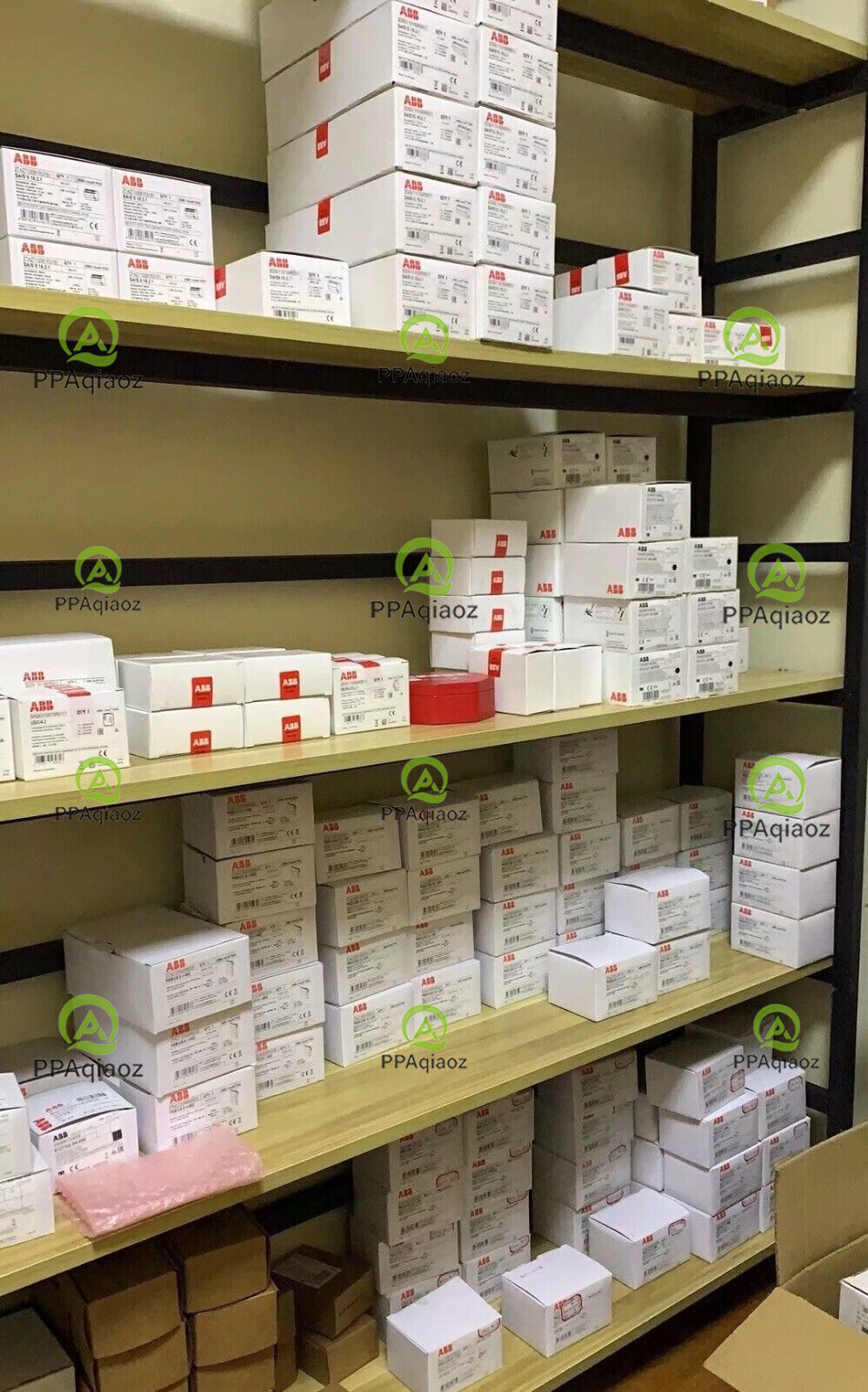 1PCS PHOENIX CONTACT 2320270 QUINT-UPS/1AC/1AC/500VA NEW IN BOX(4PCS AVAILABLE)