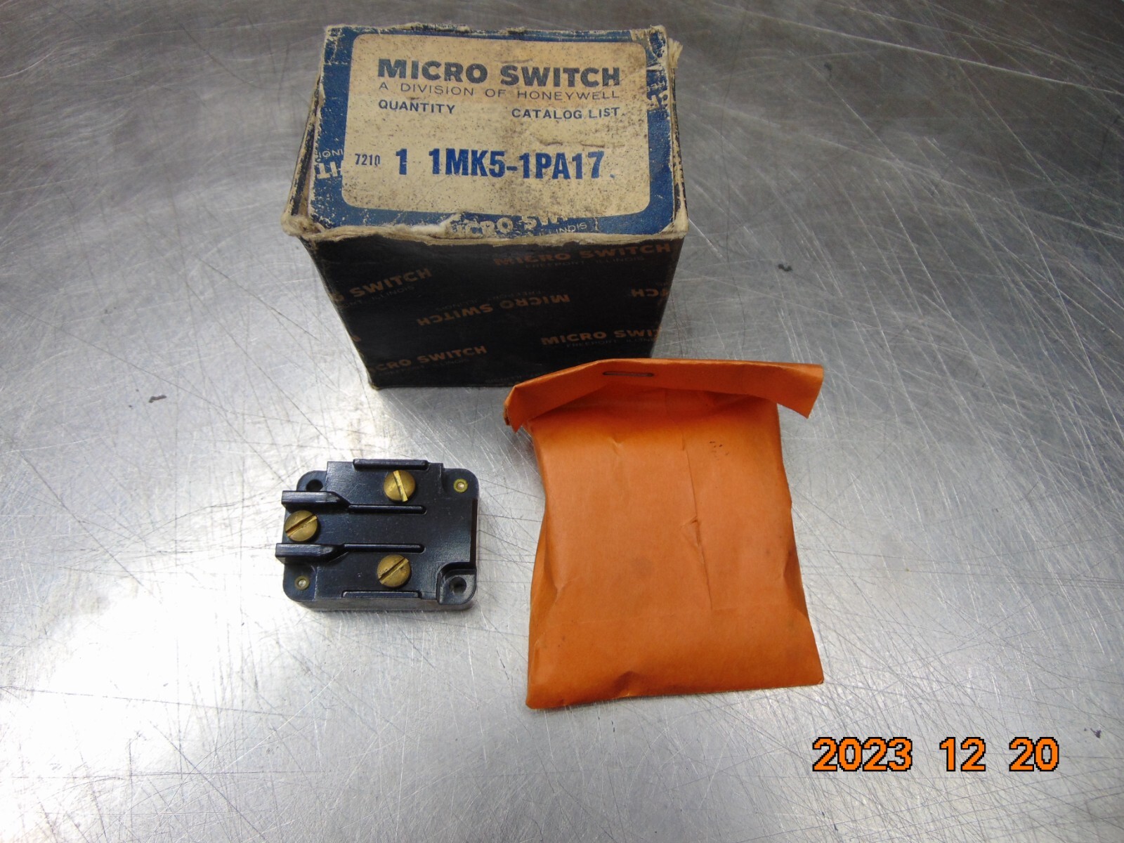 MICRO SWITCH 1MK5-1PA17 LIMIT SWITCH CONTACT BLOCK