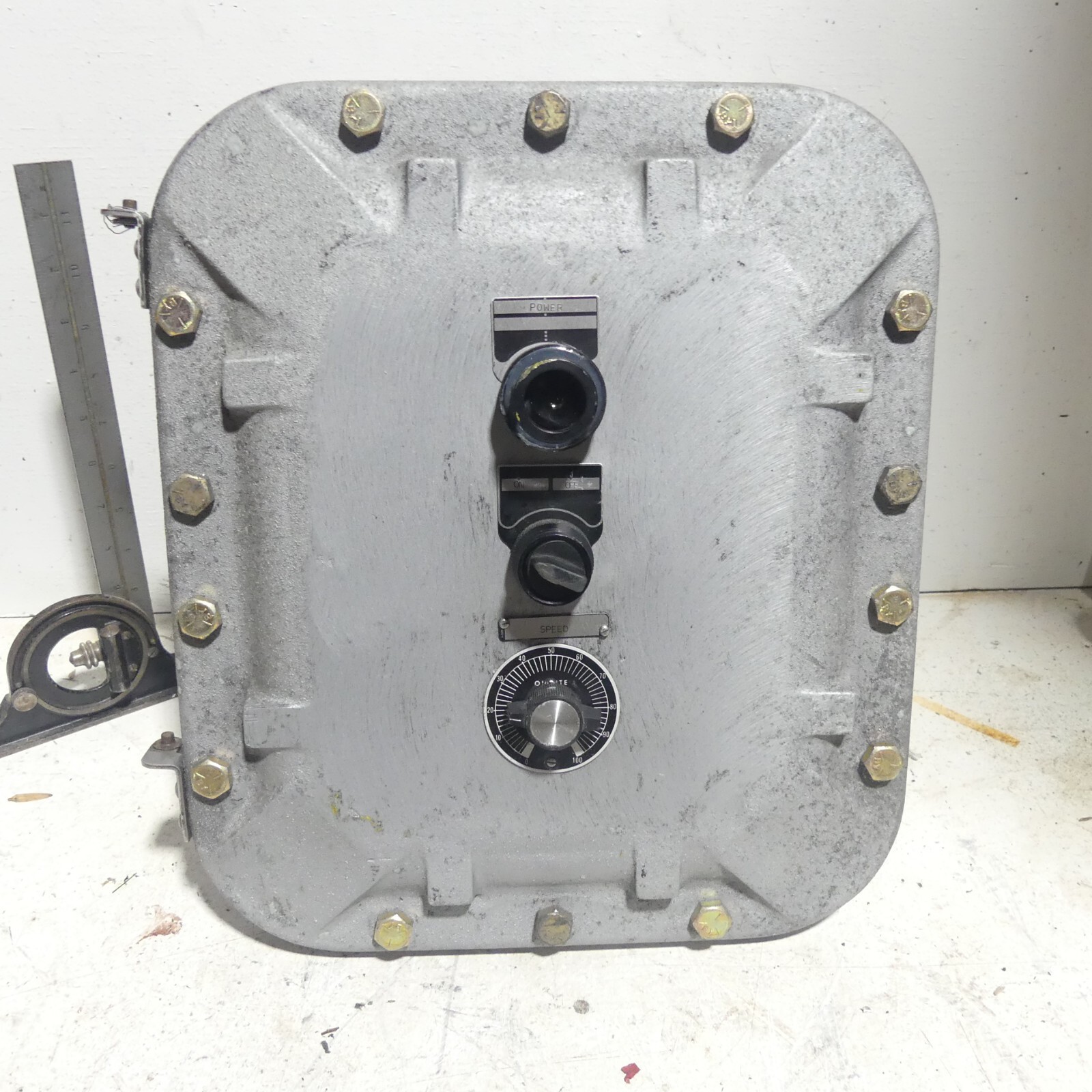 Killark Explosion Proof Enclosure 120VAC to 90VDC Motor Speed Controller, Switch
