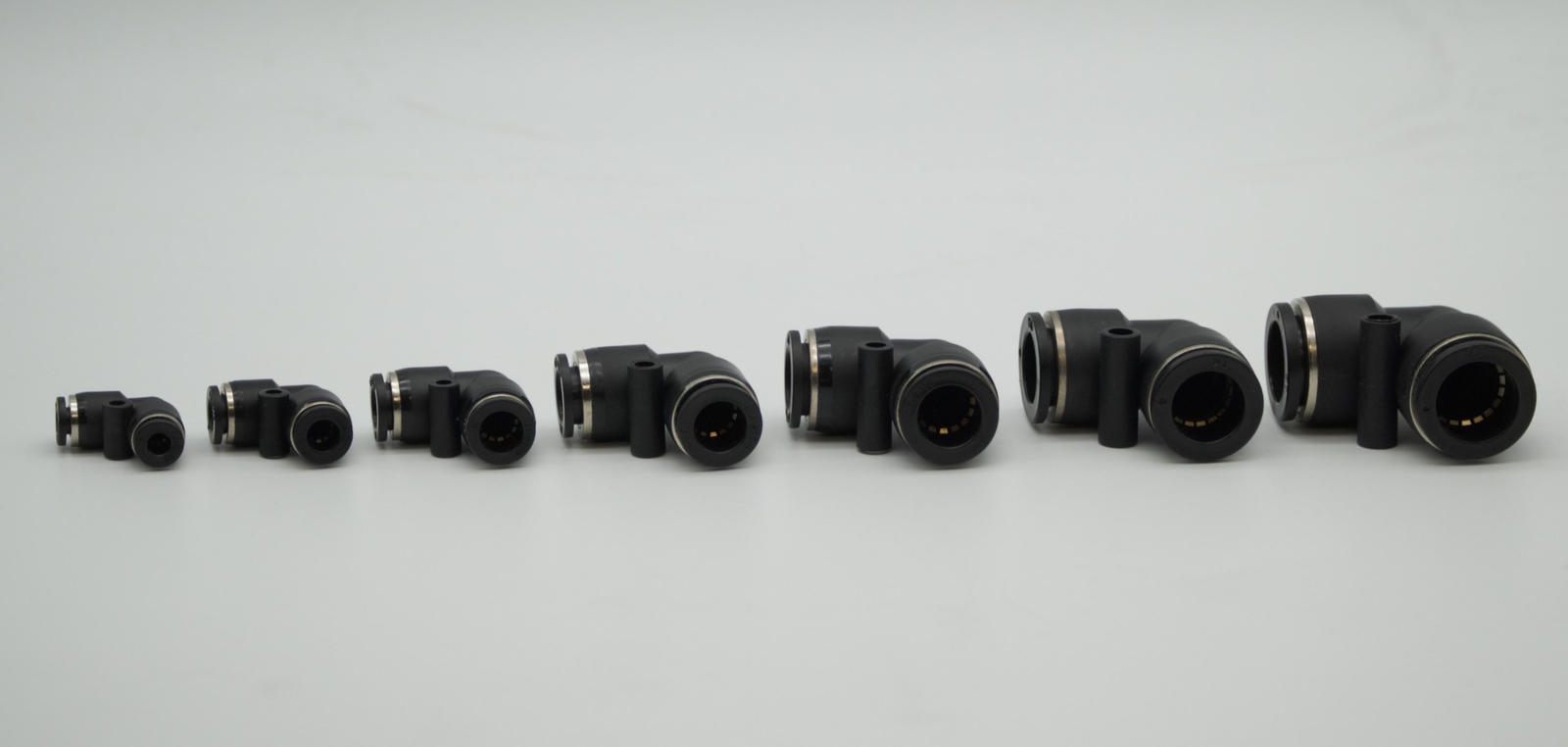 CHELIC SQV3 14-14 Ø14 Union elbow Push to connect Fitting (10 PCS PER BAG)