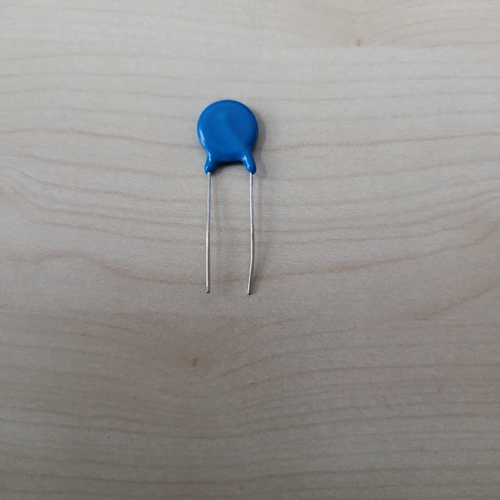 Varistor 10D151K