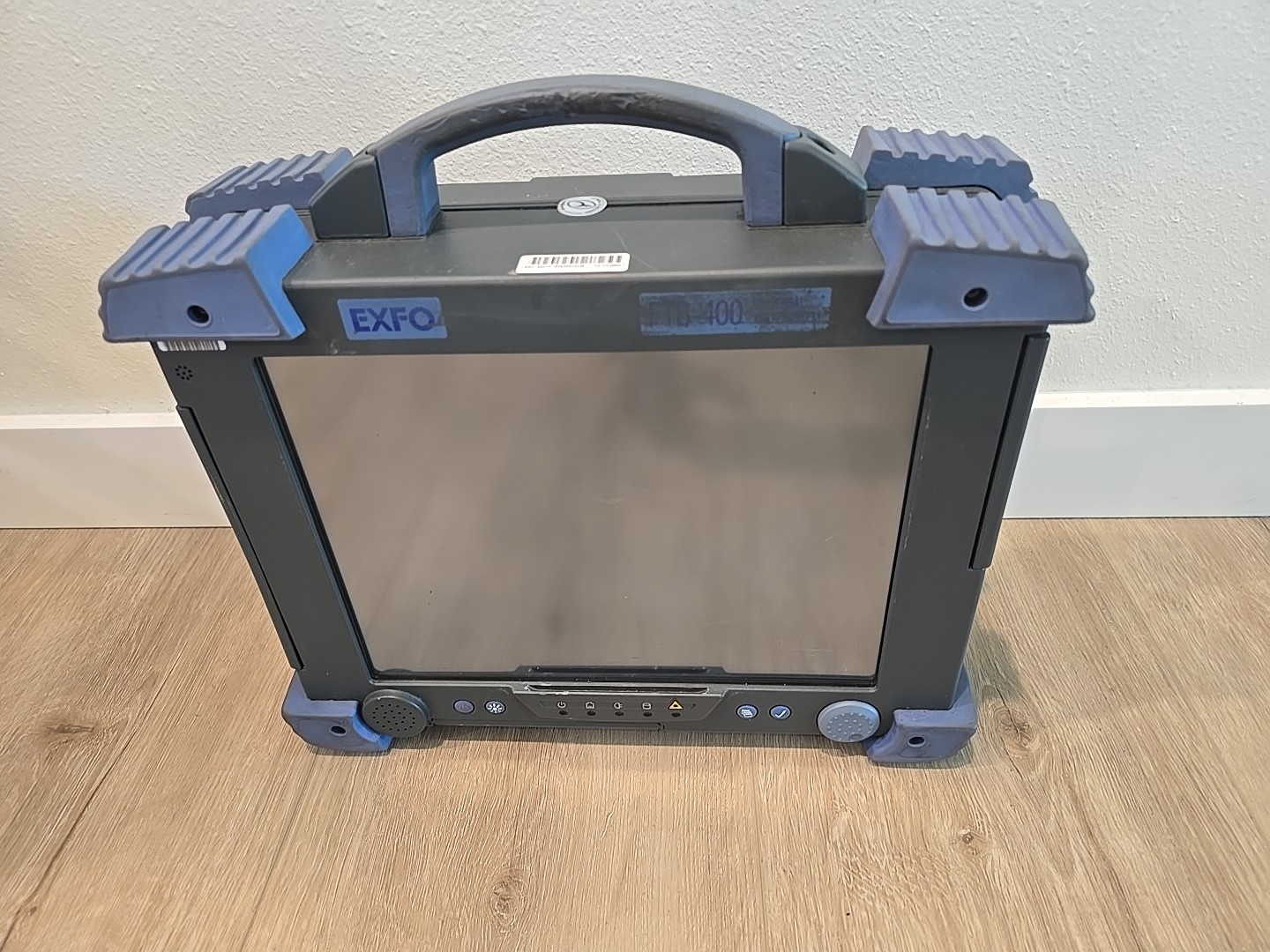 EXFO FTB-400 GP-402 Universal Fiber Optic Test System Mainframe – Tested