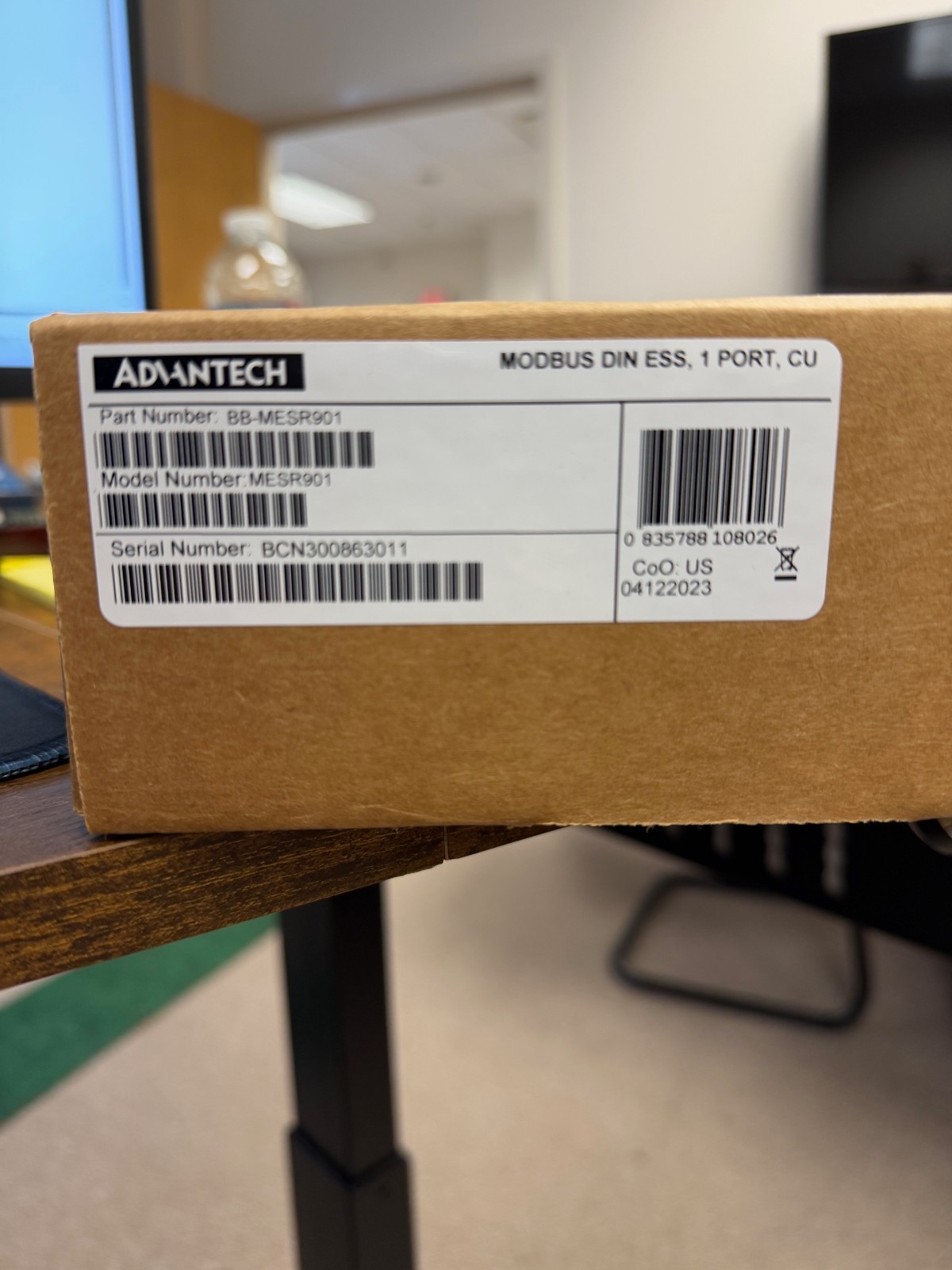 Advantech BB-MESR901 Modbus Gateway, MODBUS, 1 ETH to 1 RS-232/422/485, DC PWR