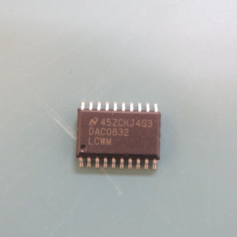 TEXAS INSTRUMENTS DAC0832LCWMX/NOPB Qty of 5 per Lot IC DAC DAC0832 8-BIT 1MHZ