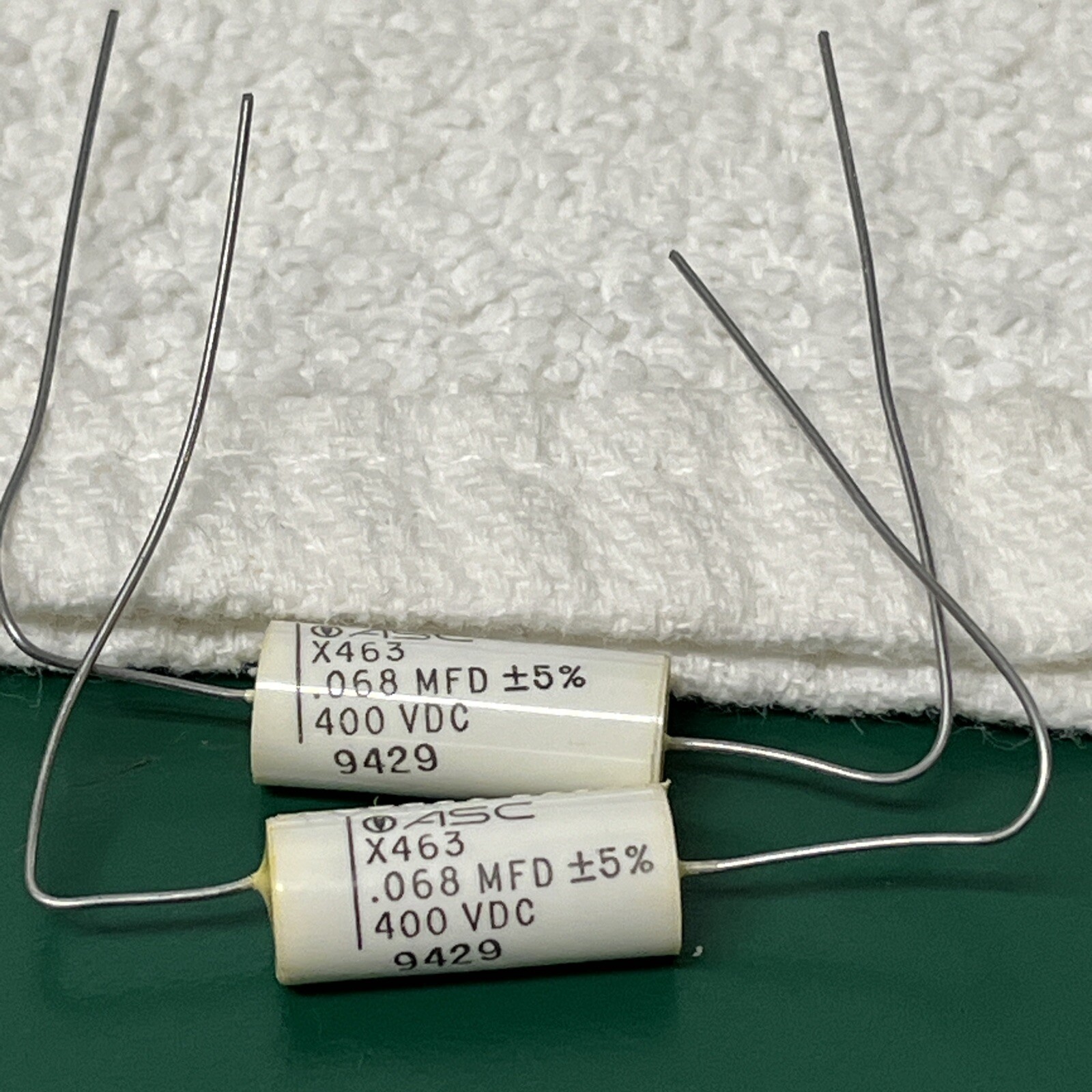 ASC ~ X463UW68354W4 ~ PLASTIC DIELECTRIC FIXED CAPACITOR 068 MFD 400 VDC 5% 2PC