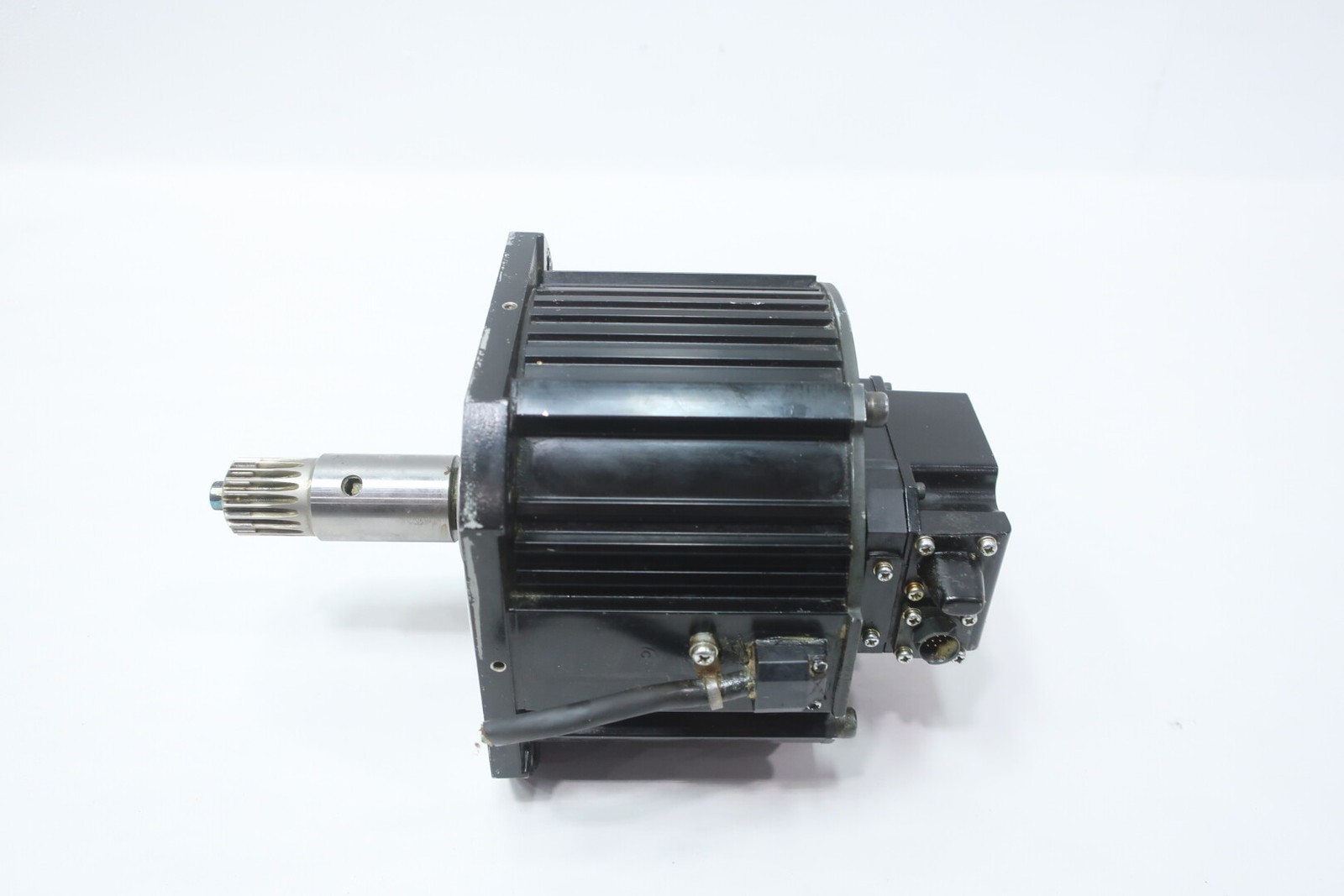 Yaskawa SGMRS-12A2B-YR11 Servo Motor 1150w 2000rpm 5.49nm 200v-ac
