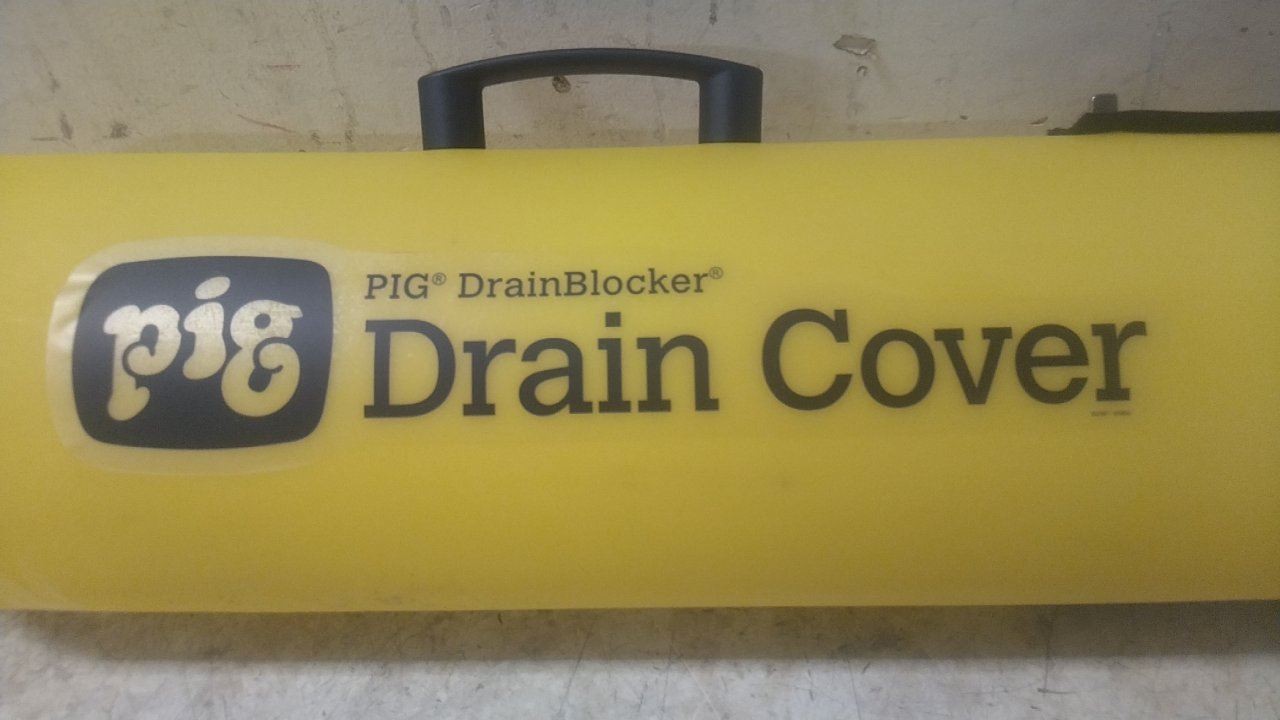 Pig PLR285 31 In Length 7-1/2 In Diameter Yellow Carrying Case for Drain Cover
