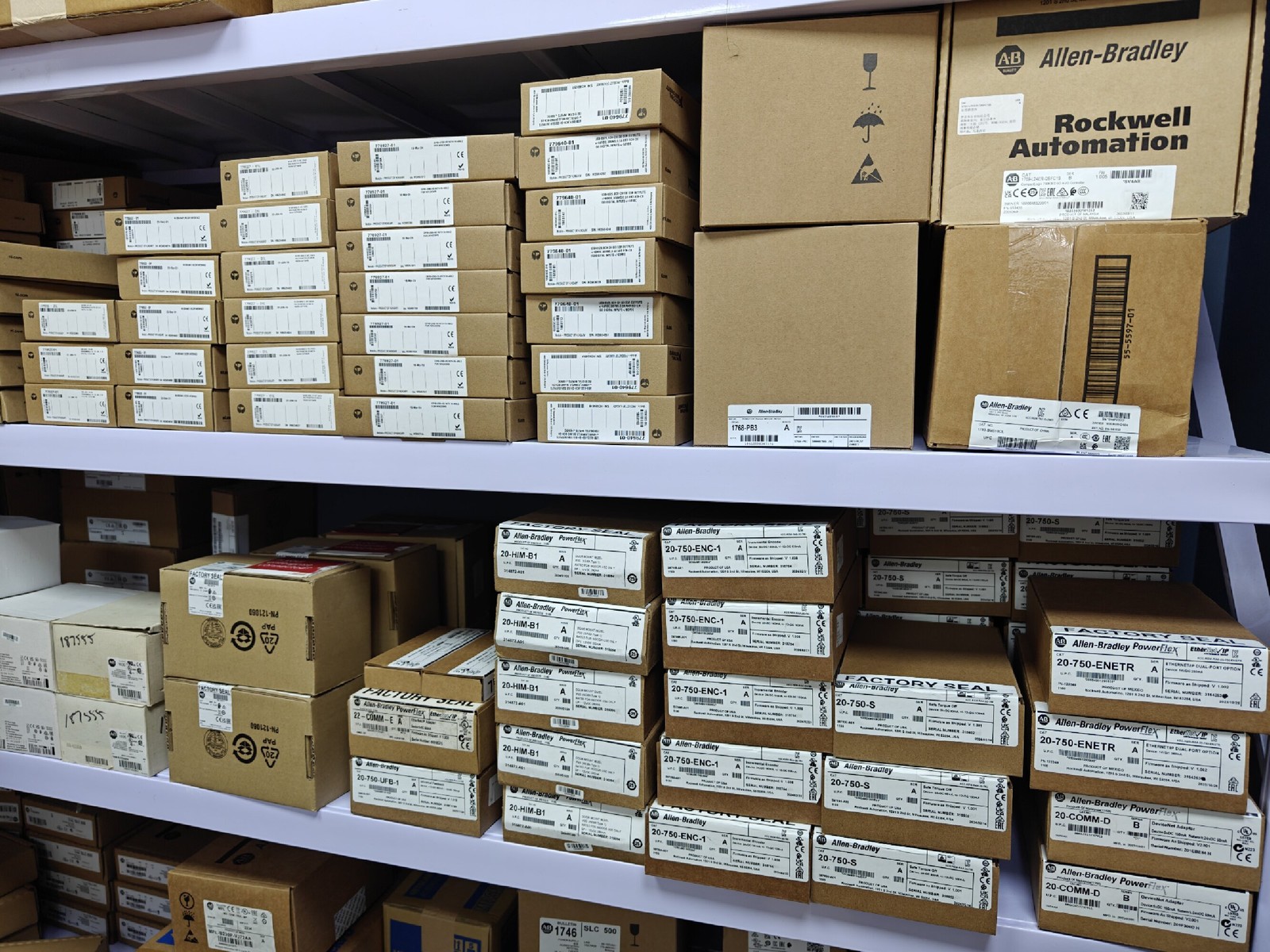 AB 2711-T5A8L1 PanelView Standard Terminal Free Shipping 2711T5A8L1