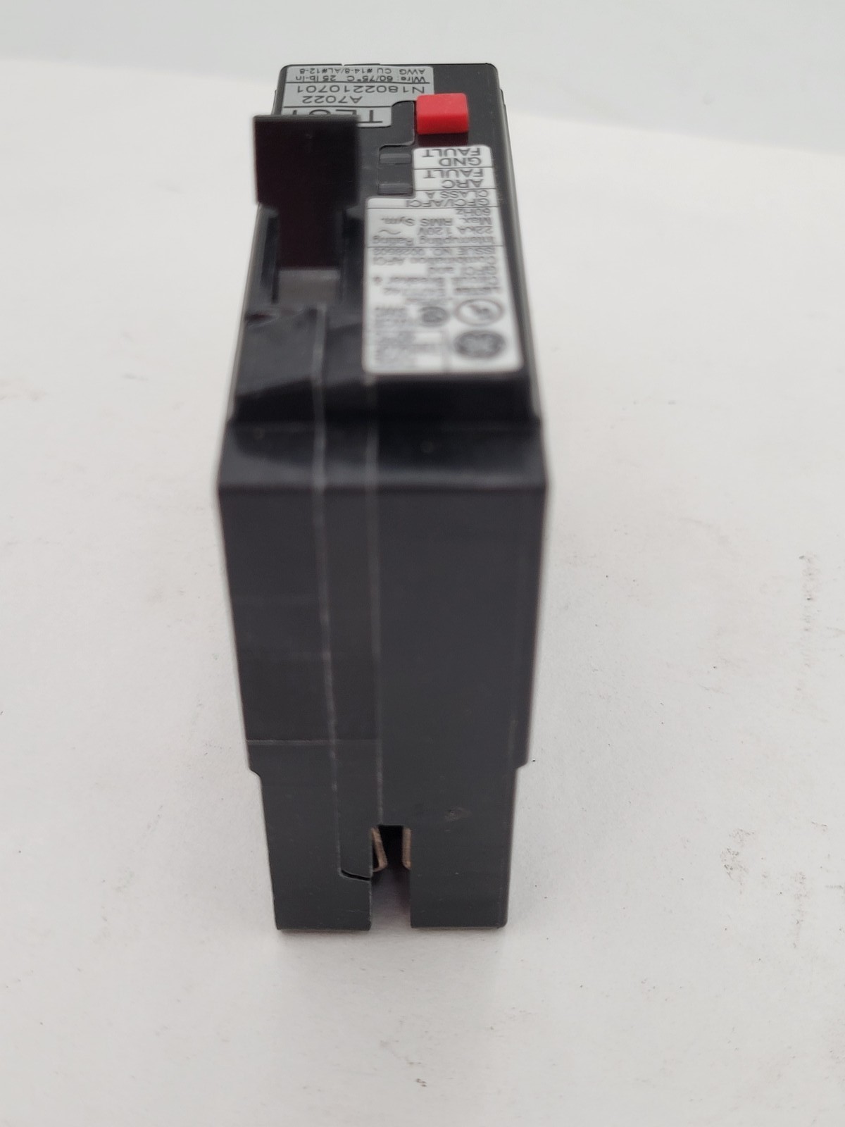 GE General Electric THHQL1120DF Plug-IN Circuit Breaker 20A 1P 120V Dual Functio