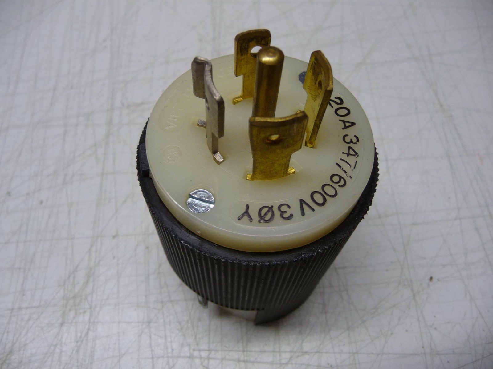 Hubbell 2531 Twist-Lock Male Plug, 5 wire 20A – 347/600VAC, New