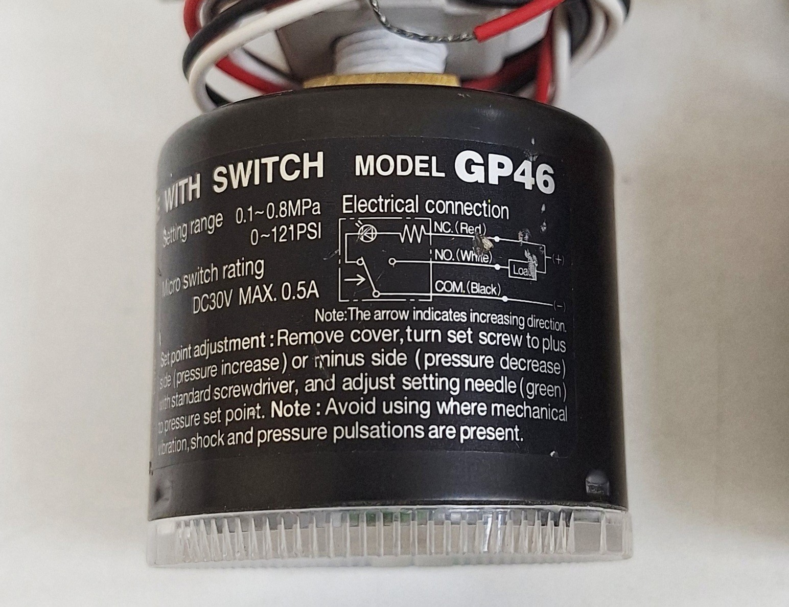 SMC Model GP46 Pressure Gauge with Switch 0.1-0.8MPa 0-121PSI (Lot of 2 pcs)