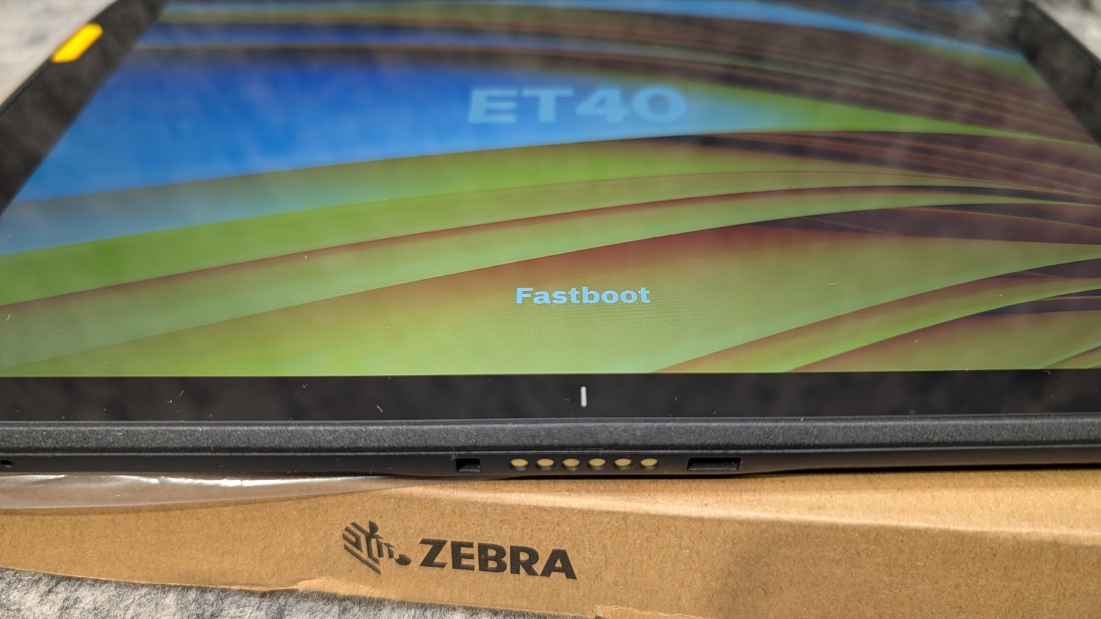 Zebra ET40 Enterprise Tablet 64GB w/4GB RAM 10″ Scanner🔥New for Parts🔥