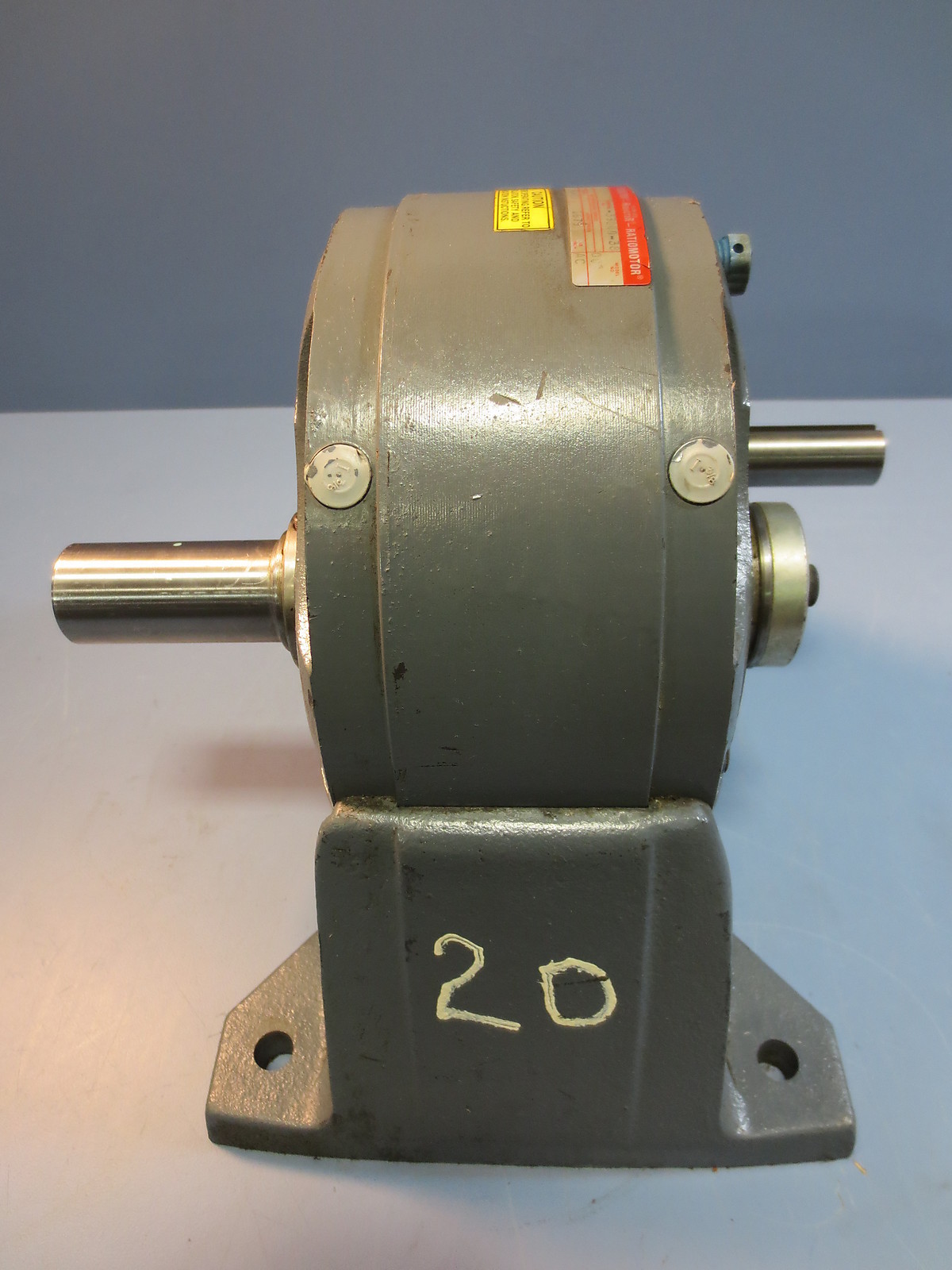Boston Gear Reductor Ratiomotor Cat. No. 231D-20 Model 001 20:1 2.430 HP Reducer