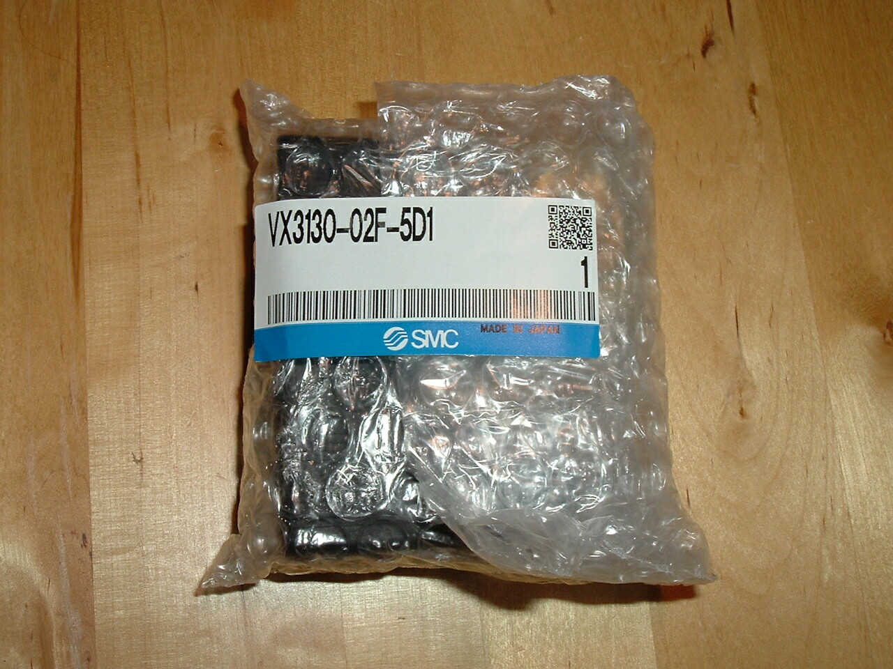 NEW! SMC VX3130-02F-5D1 Direct Operated 3-Port Solenoid Valve, 24VDC 1/4″ 0.3MPa