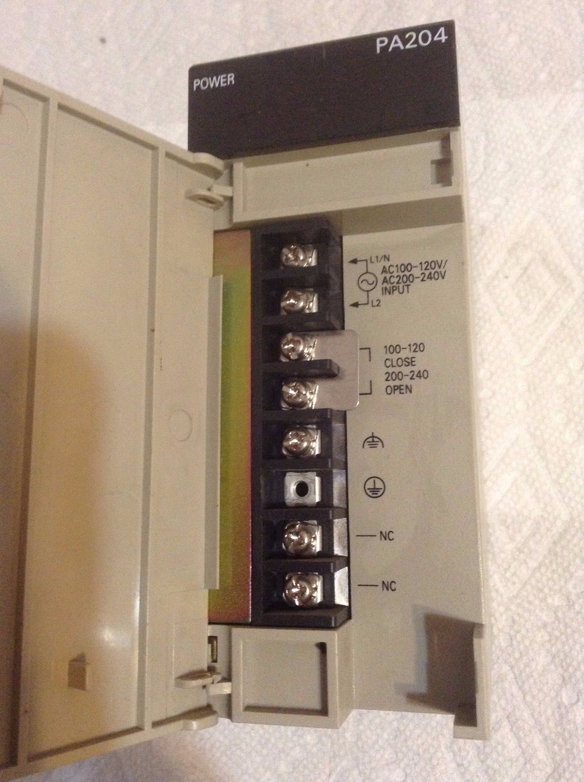 Omron C200HW-PA204 Power Supply