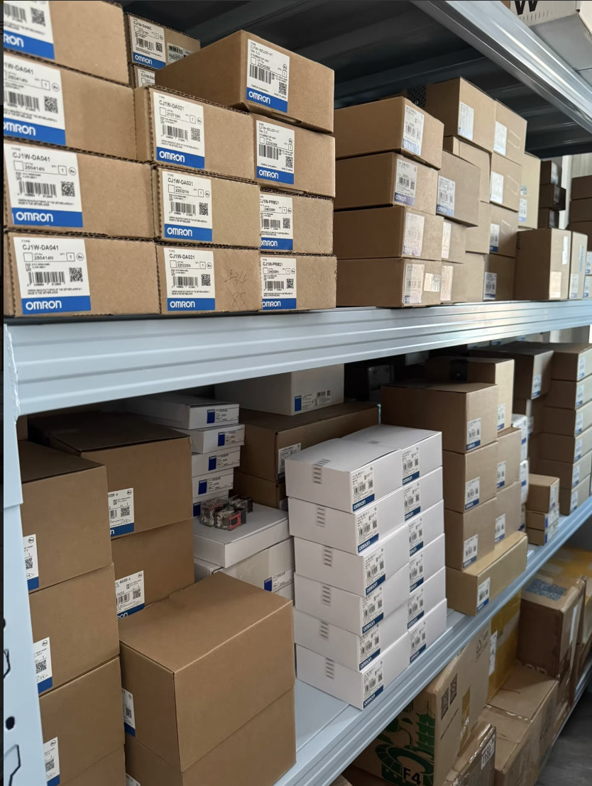 New OMRON ZX-EV04T ZX-EV04T Fast Ship