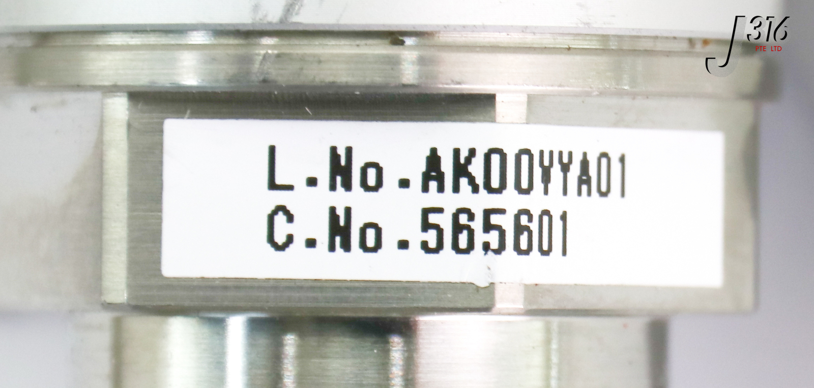 L3846 (LOT OF 30) FUJIKIN DIAPHRAGM VALVE, TYPE N.C., O.P. 0.5~0.6MPA 565601