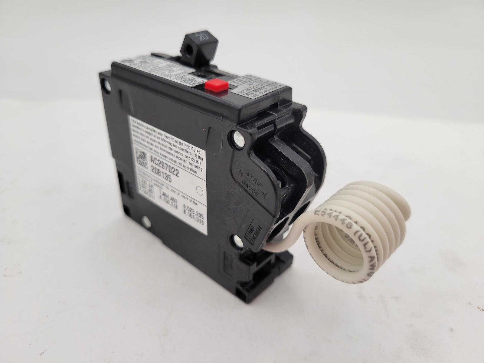GE General Electric THHQL1120DF Plug-IN Circuit Breaker 20A 1P 120V Dual Functio