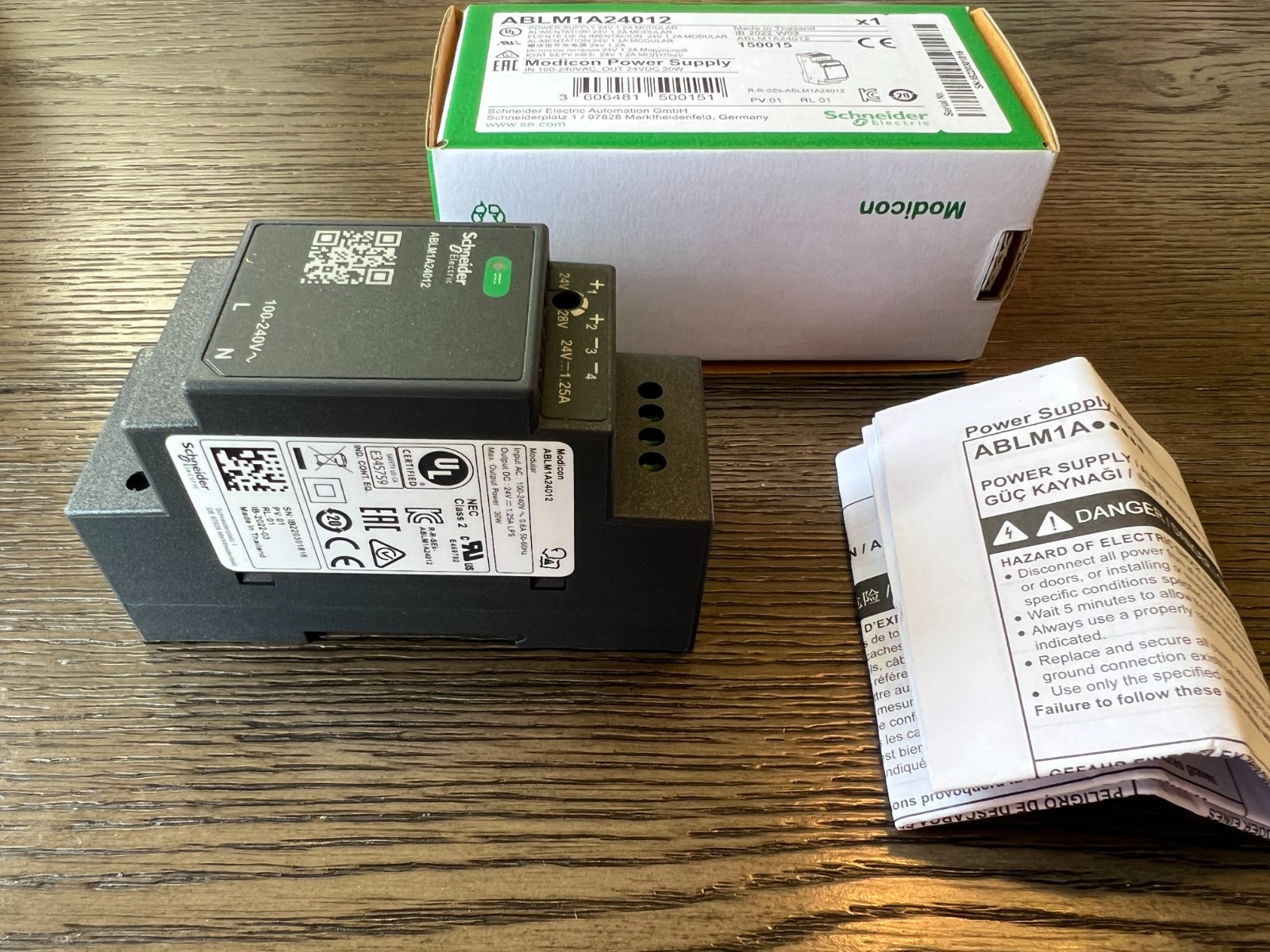 ABLM1A24012 POWER SUPPLY 24V 1.2A MODULAR SCHNEIDER NEW IN BOX