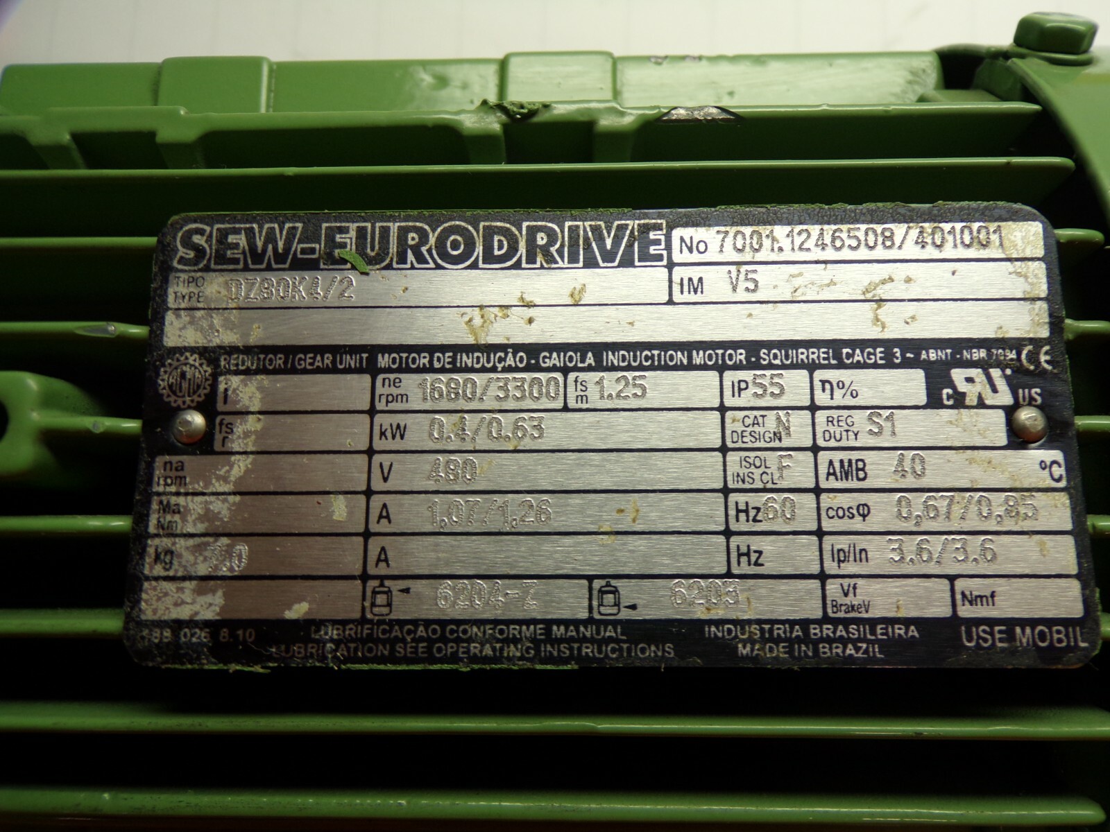 SEW-EURODRIVE .5 HP AC ELECTRIC MOTOR 0.4/0.63 kW 480V 1680/3300 RPM DZ80K4/2
