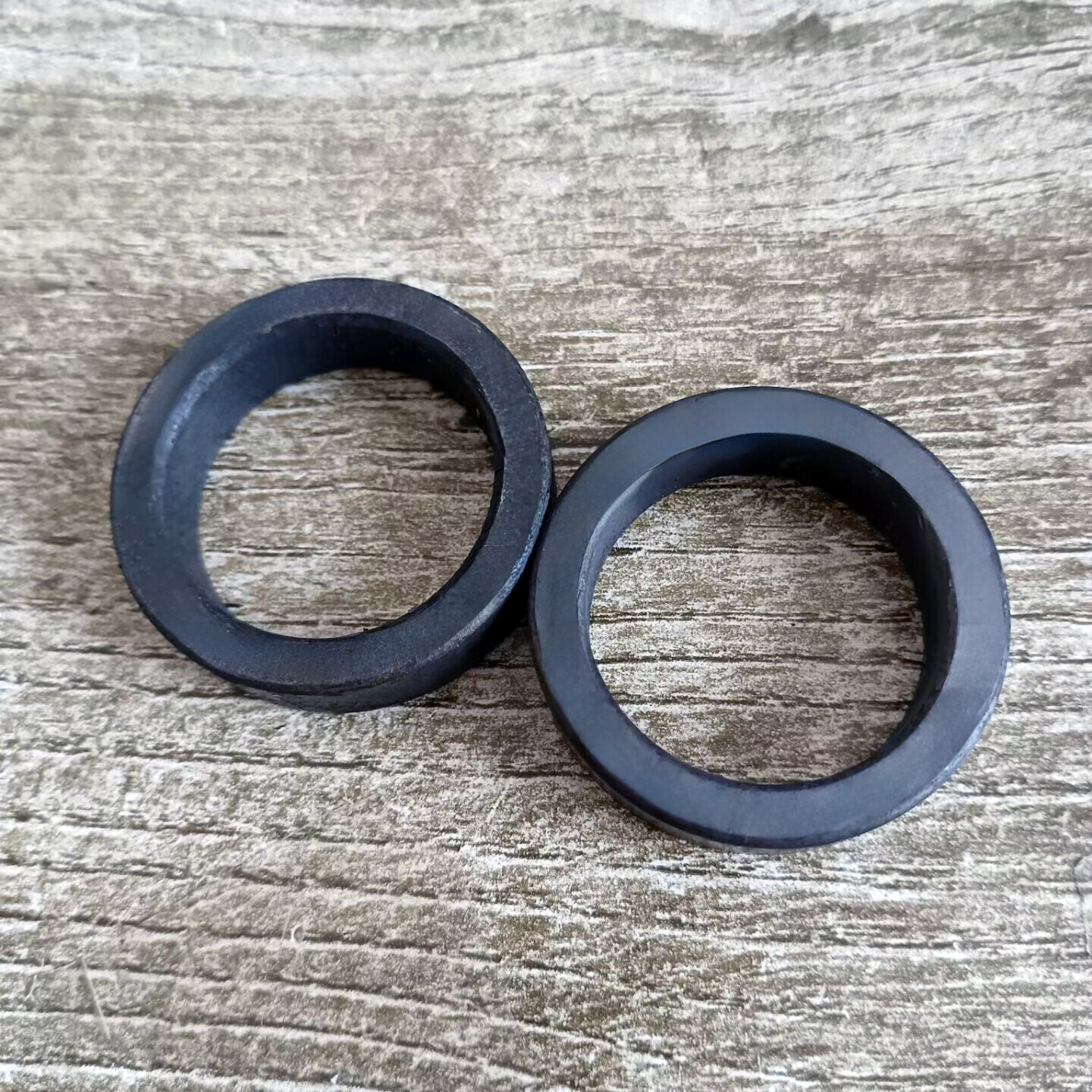 1pcs 14mm 14.5mm ID 20mm-30mm OD Black Bearing Steel Sleeve Hollow Round Bushing